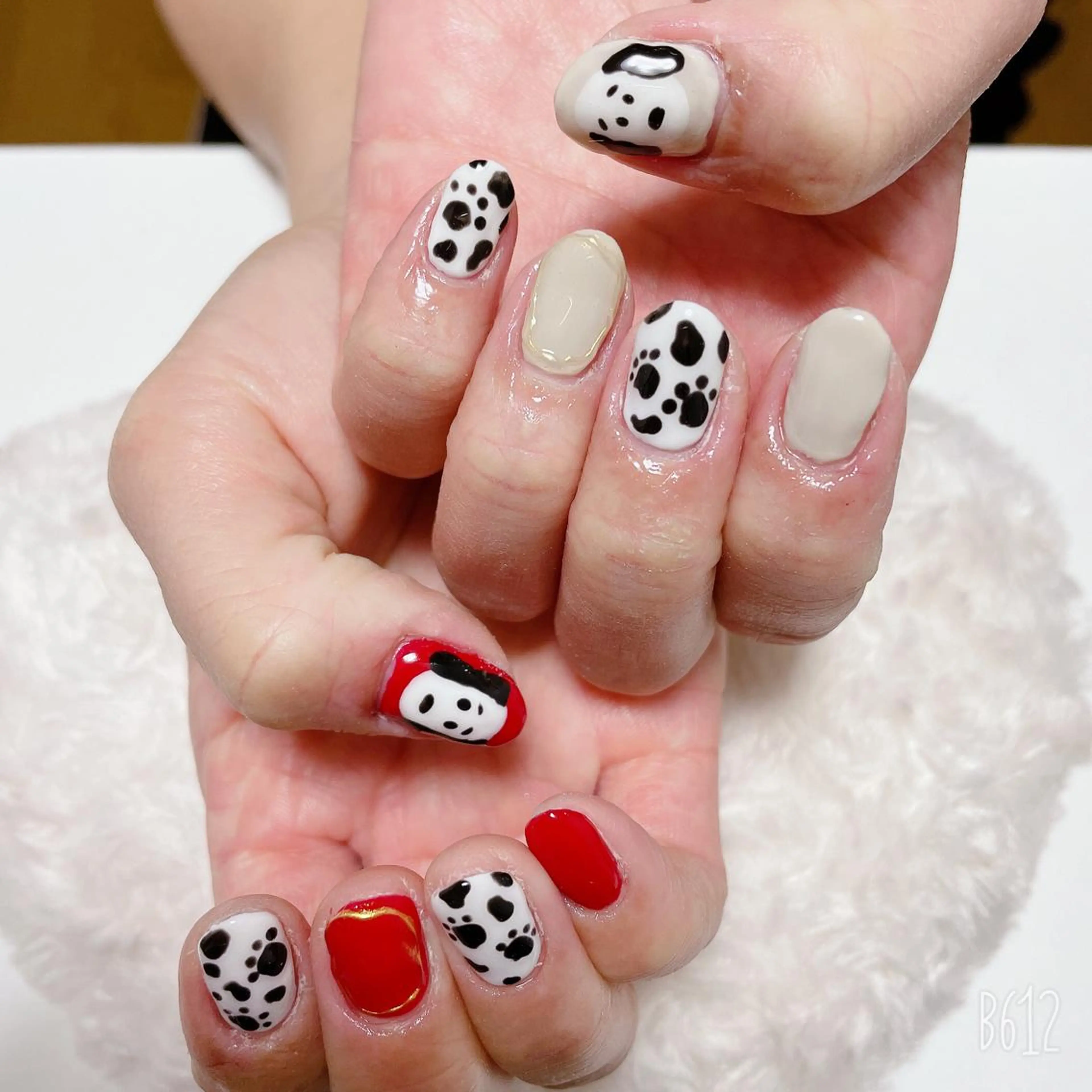 ネイル The Best Beauty受付担当のヘアスタイル