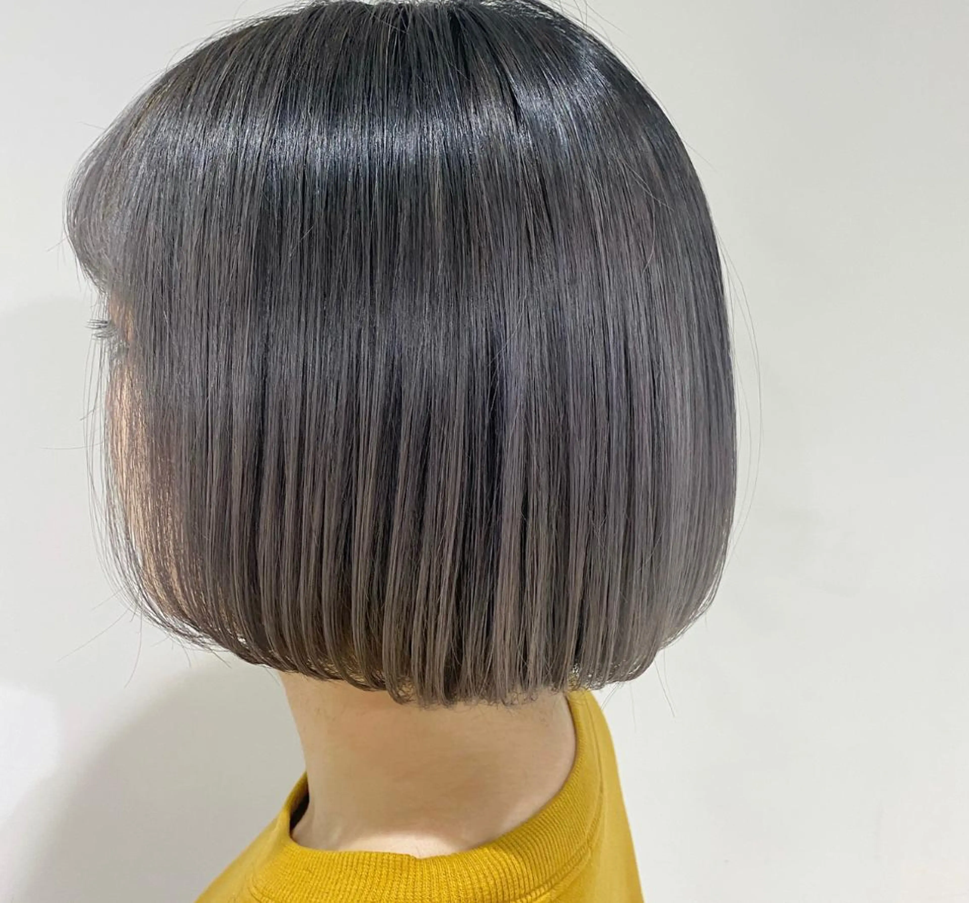 ショート カラー バレイヤージュ グレージュ ハイライトカラー ボブ ハイライト カット ヘアカラー トリートメント scene.池袋所属・scene. haraのヘアスタイル