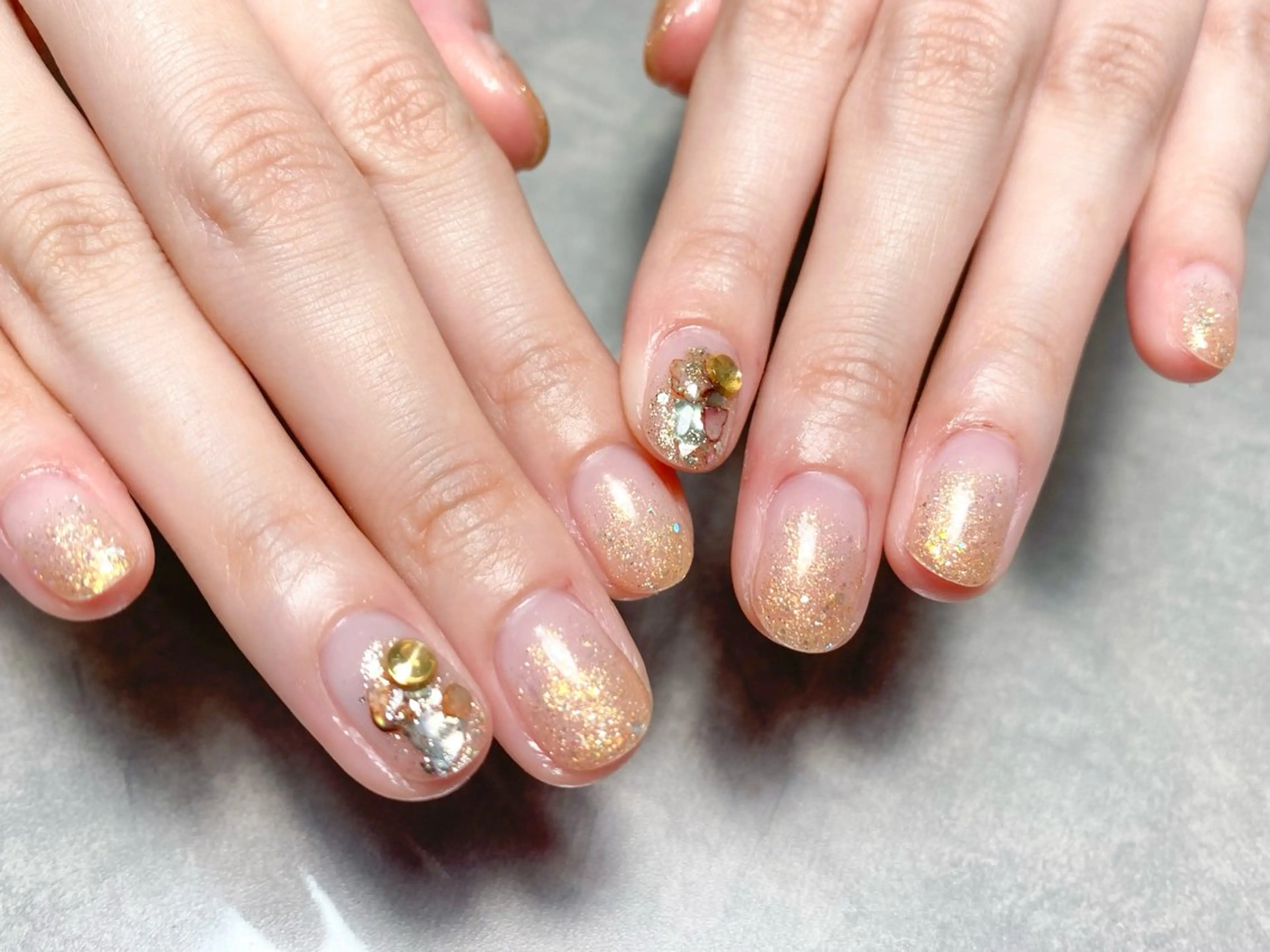 【ハンド】定額2本アート💛の写真