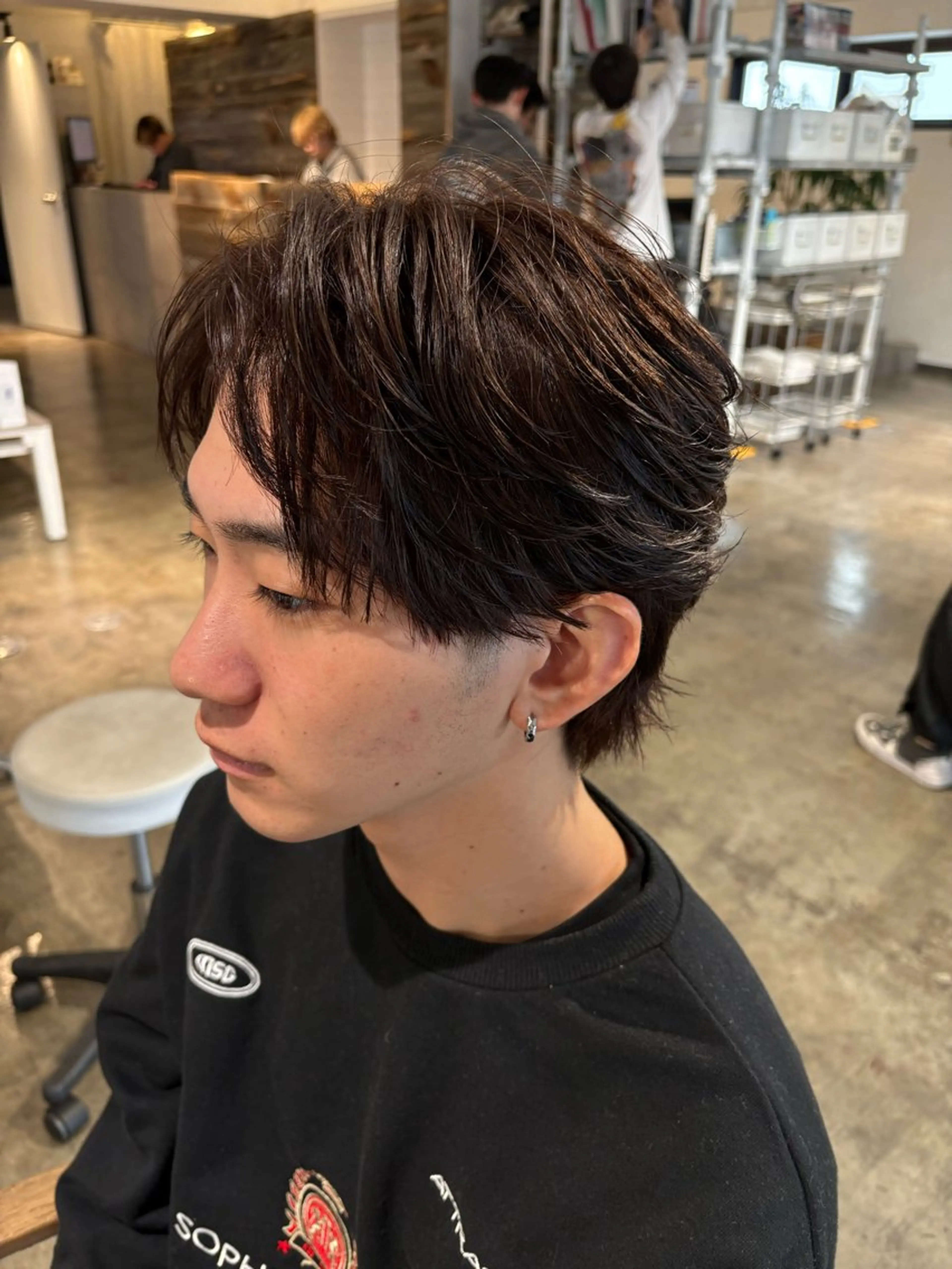 ショート パーマ メンズ センターパート ダウンパーマ フェザーパーマ カルマパーマ メンズ韓国風 カット パーマ become men's hair 名駅店所属・名駅/フェザーパーマ 韓国ヘア/森岡のヘアスタイル