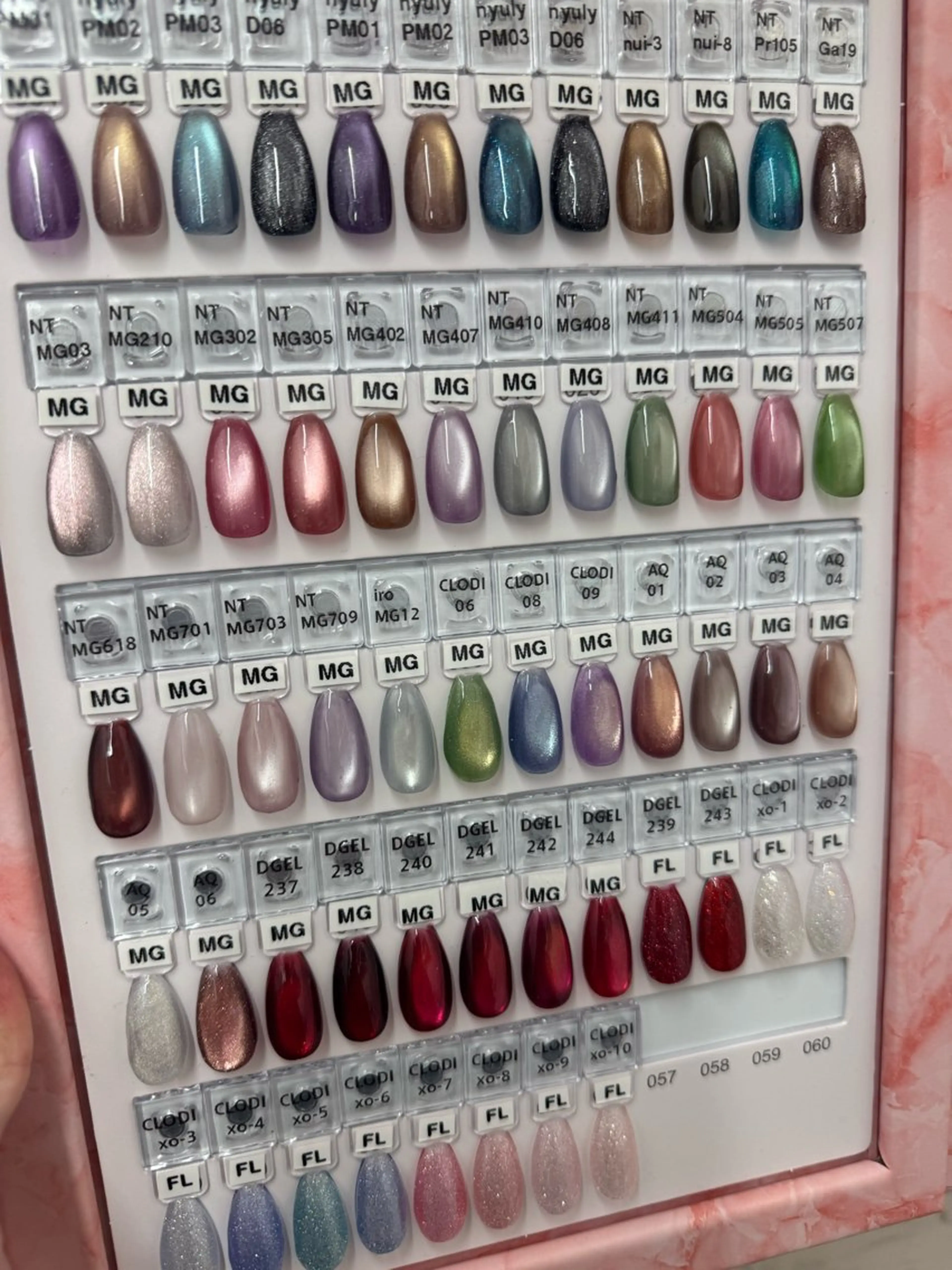 ネイル ジェルネイル 韓国ネイル マグネットネイル Nail Sare Salon Mariris所属・Natsumi💎 堺筋本町ネイルサロンのネイルデザイン