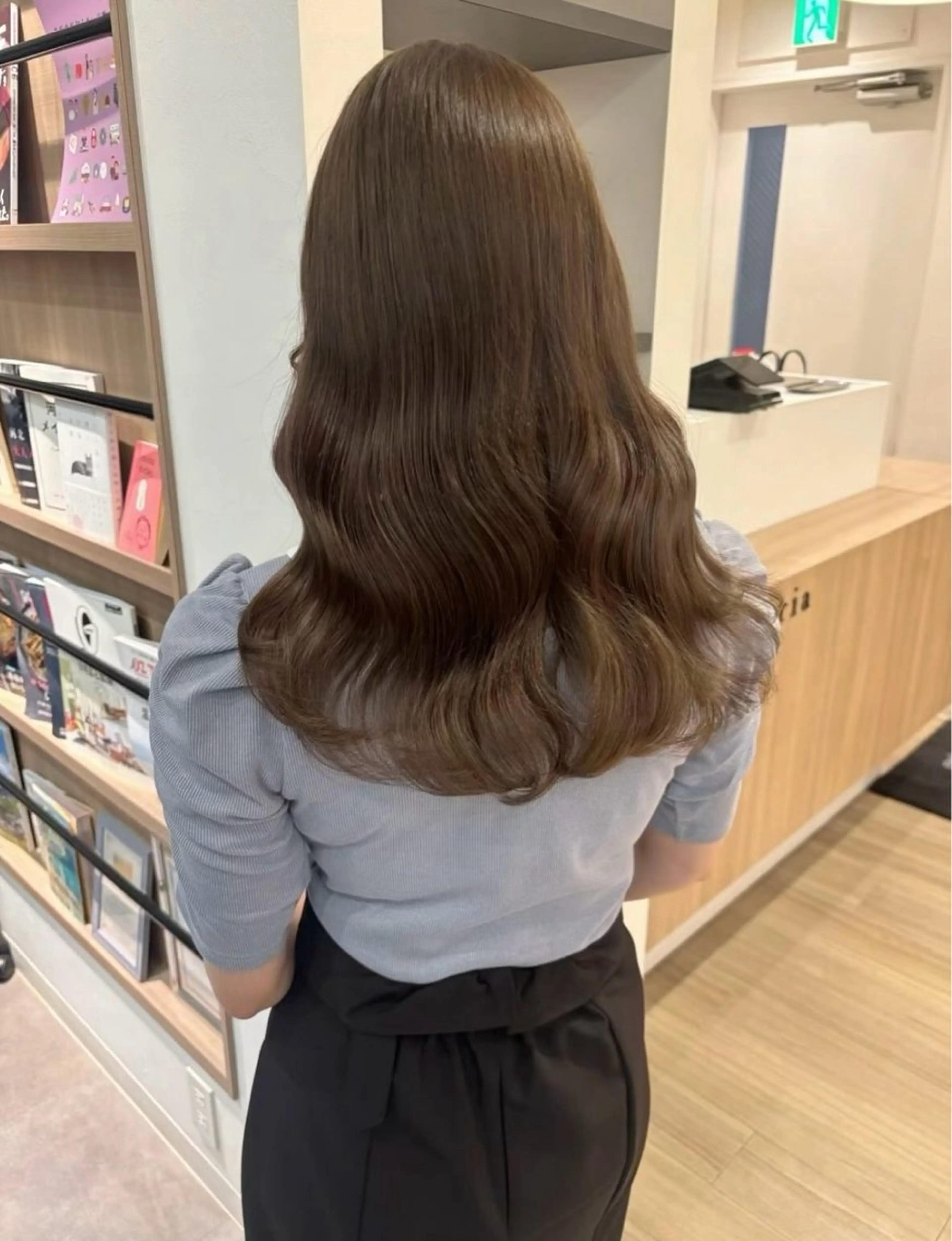 ミディアム 髪質改善 カット ヘアカラー トリートメント モテ髪‎🫧赤み消し カラー表参道きょうこのヘアスタイル