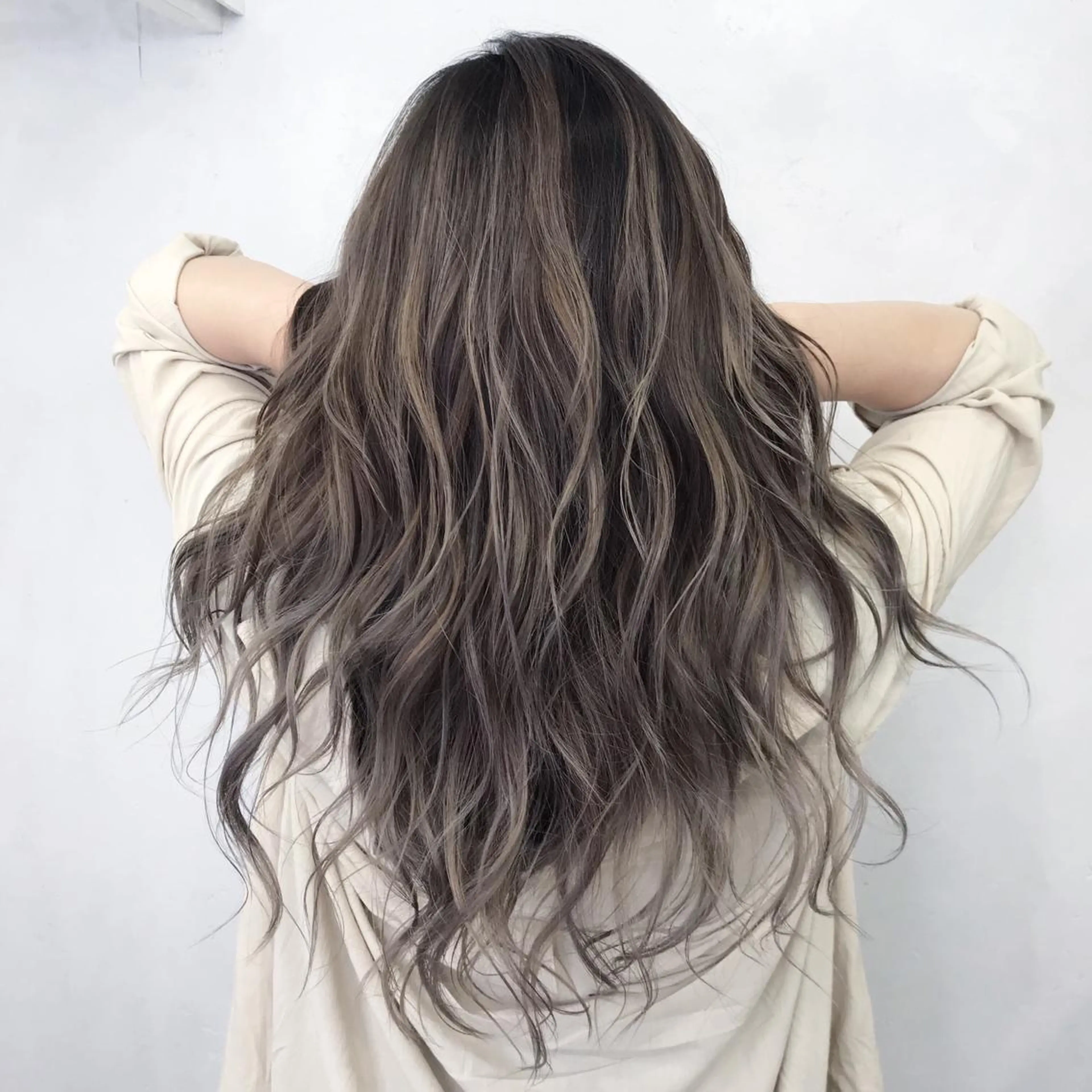 カラー LUSTRE クロサワのヘアスタイル