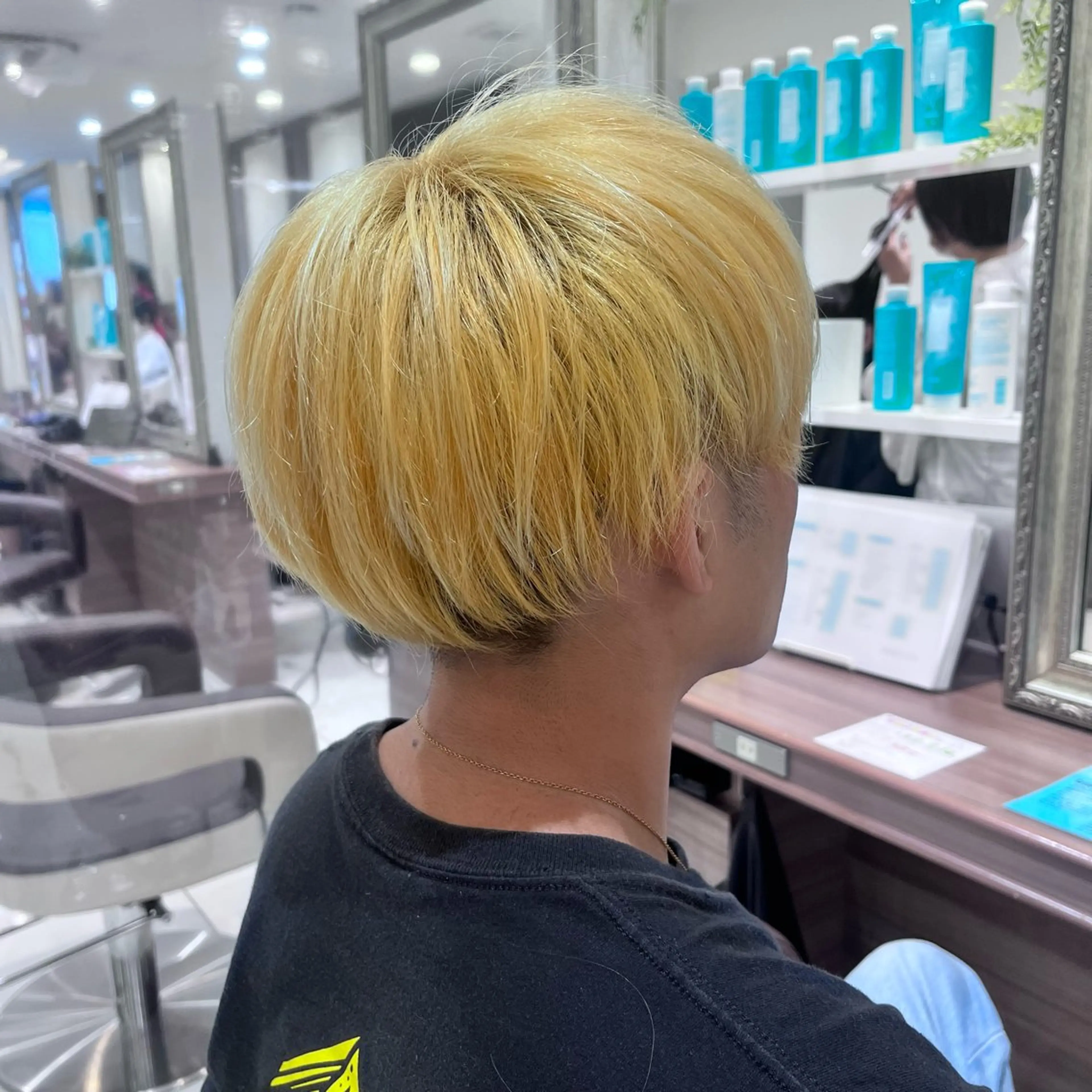 ショート カラー メンズ ナチュラル暖色カラー 🤎 佐藤栞のヘアスタイル