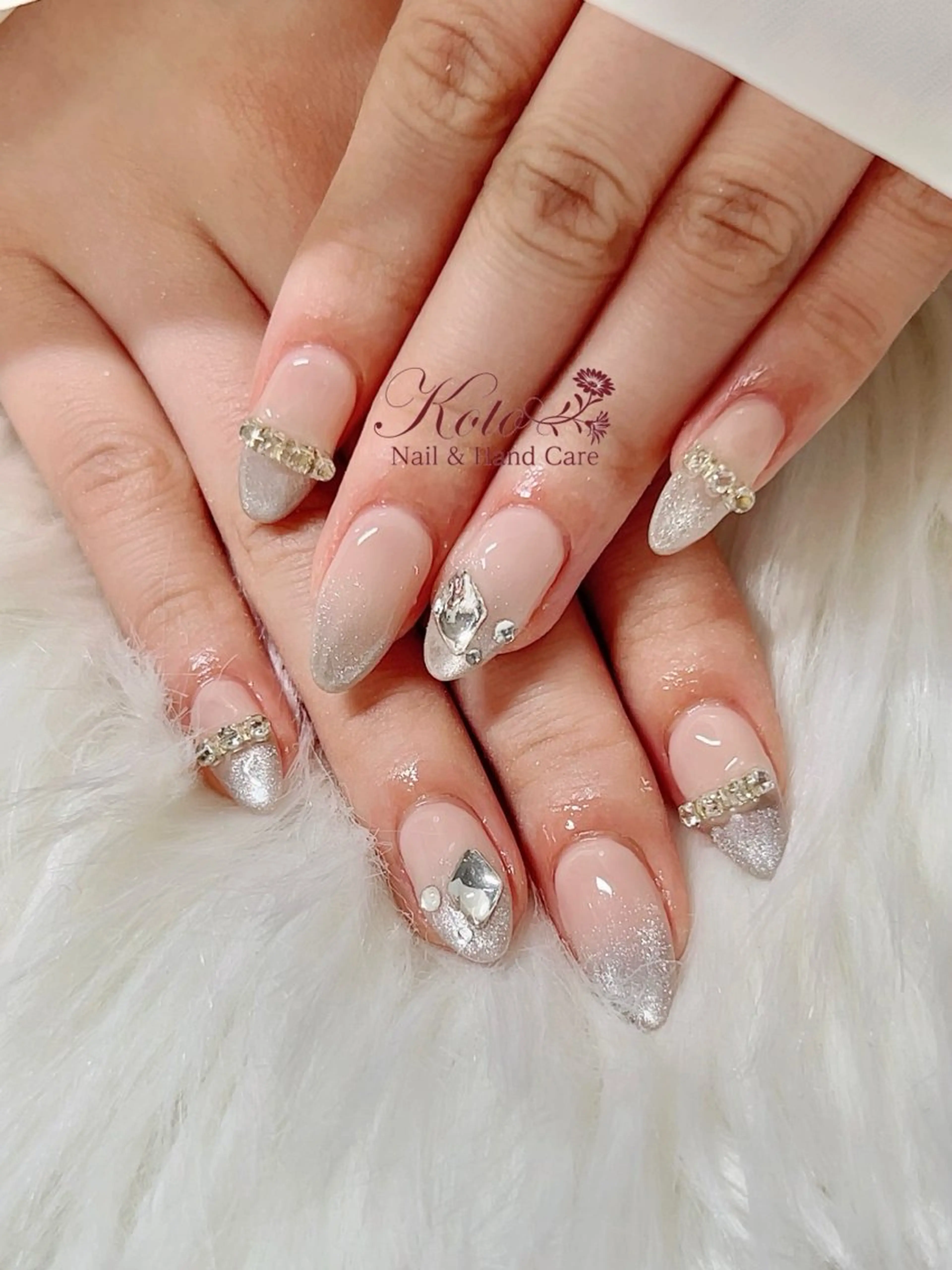 ネイル 長さ出し ジェルネイル 持ち込み ニュアンスネイル 赤色 ハンドネイル Nail Salon KOTOのネイルデザイン
