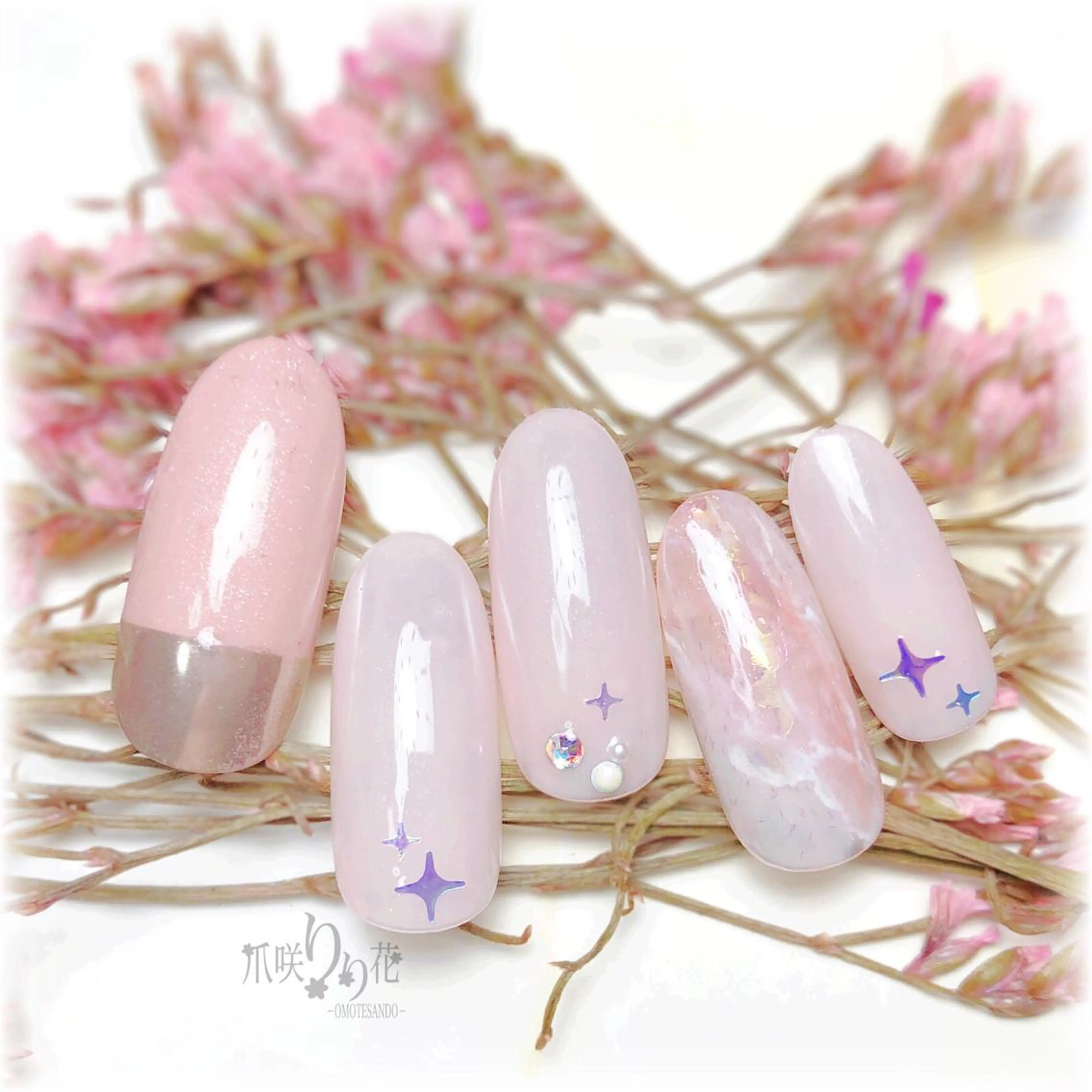 ネイル フラワーネイル 大理石ネイル(マーブル) ニュアンスネイル オフィスネイル シンプルネイル ハンドネイル ハンドケア 爪咲 りり花のネイルデザイン