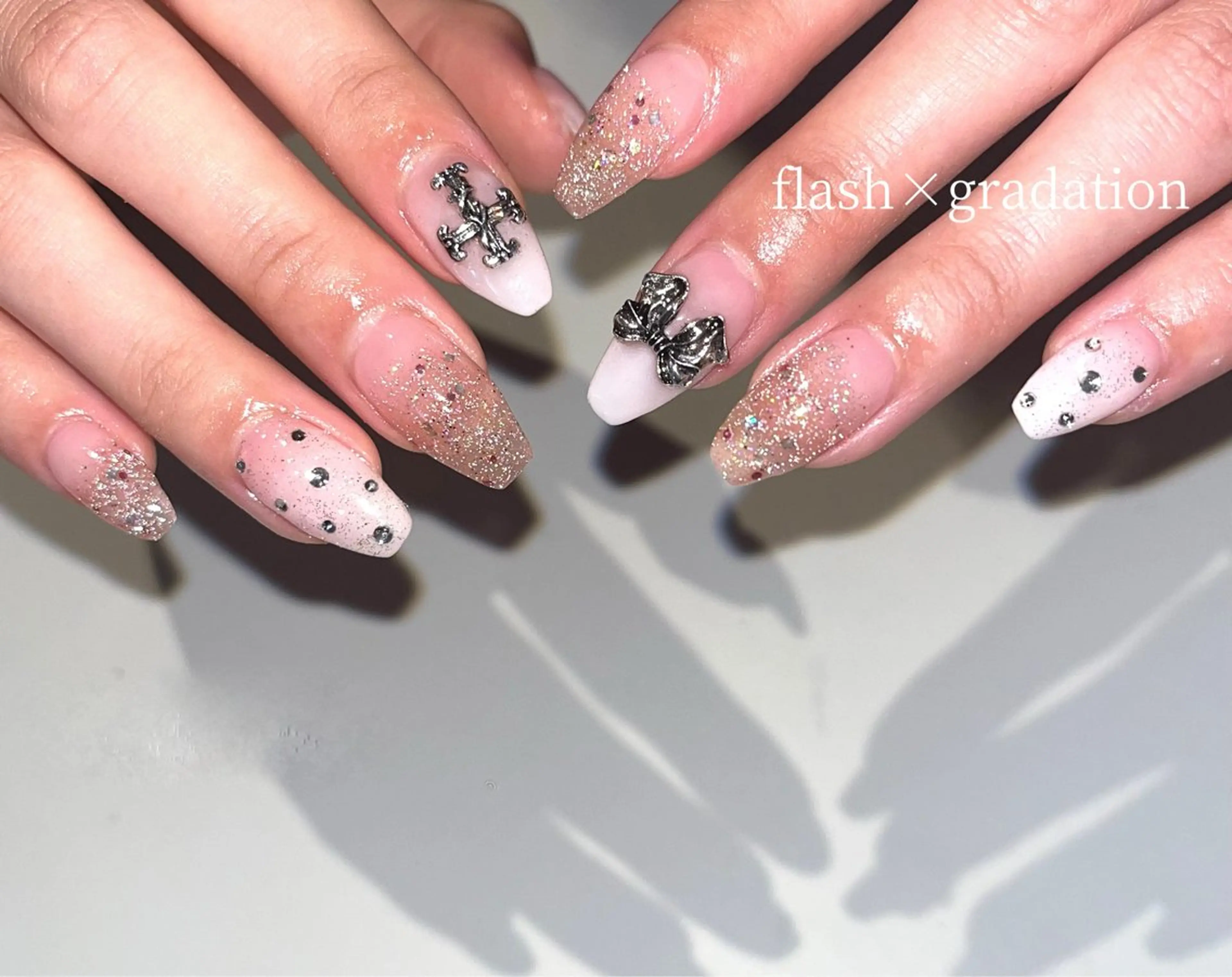 ネイル 大人可愛いネイル🎗 Hinaのネイルデザイン