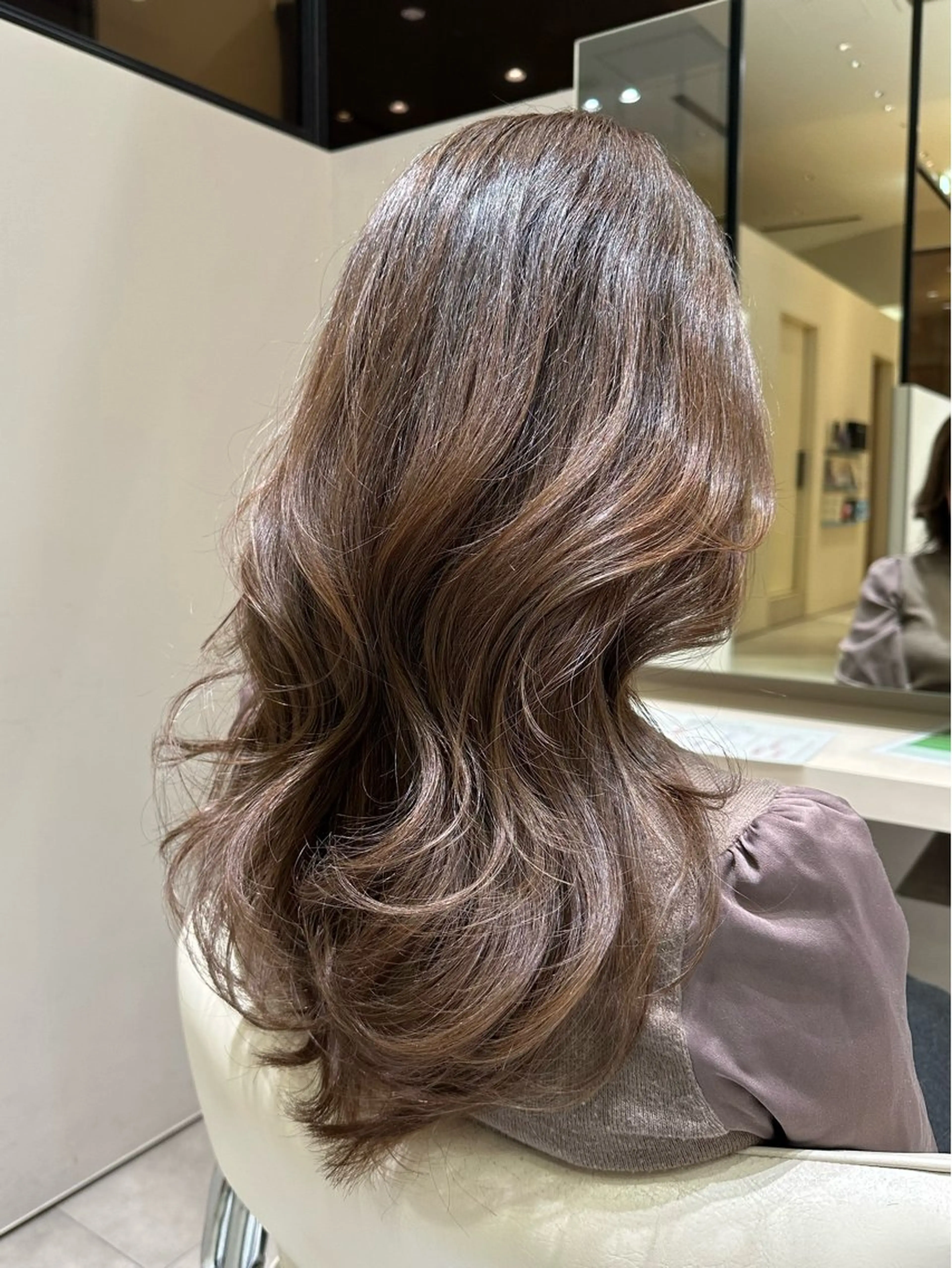 ロング ロングレイヤー レイヤーカット ロング 西宮ガーデンズ k-two土田陸登のヘアスタイル