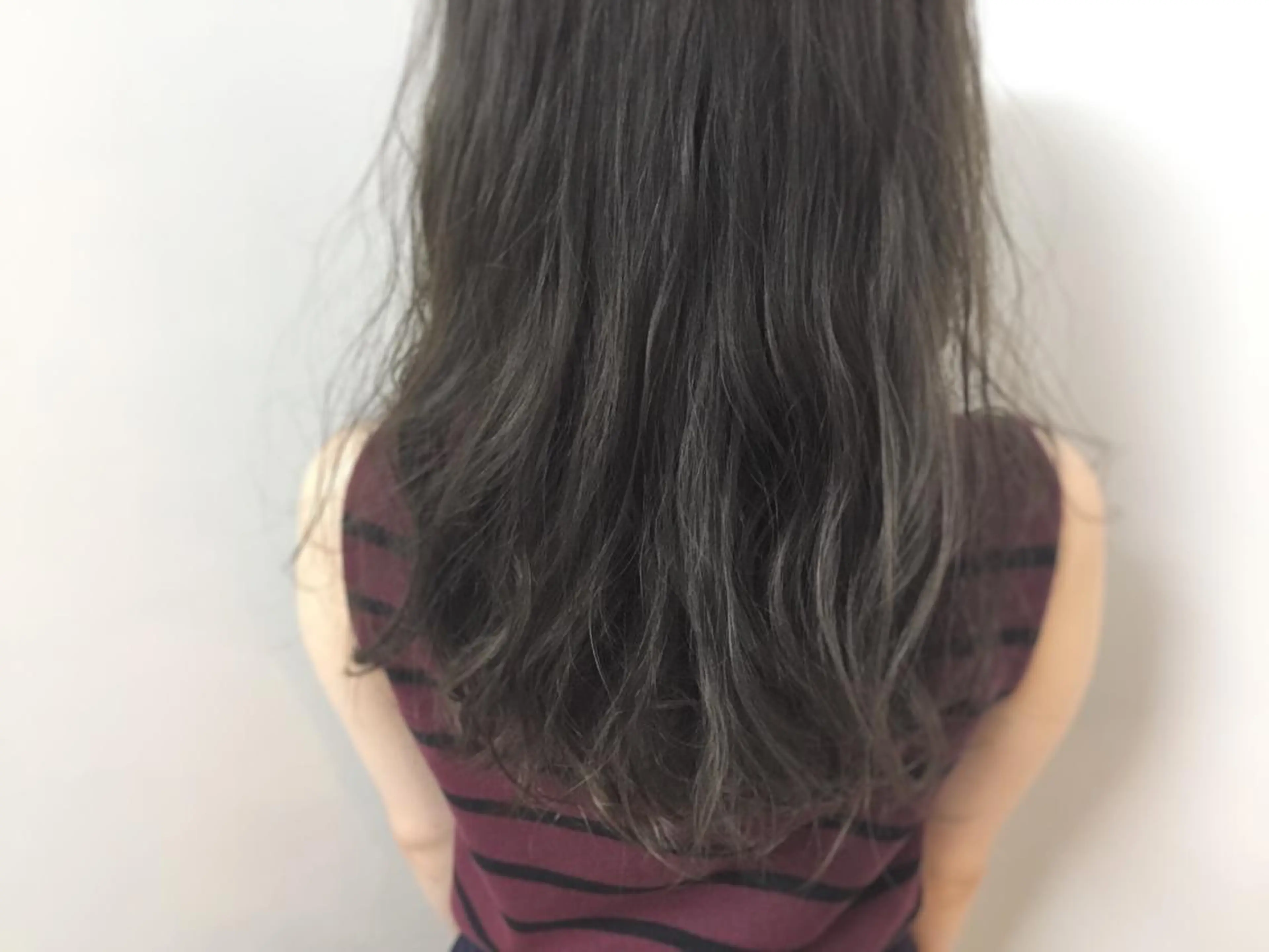 セミロング カラー パーマ ヘアアレンジ キッズ マツエク・マツパ アディクシーカラー グレージュ 髙田 健治 (ケンジ)のその他イメージ