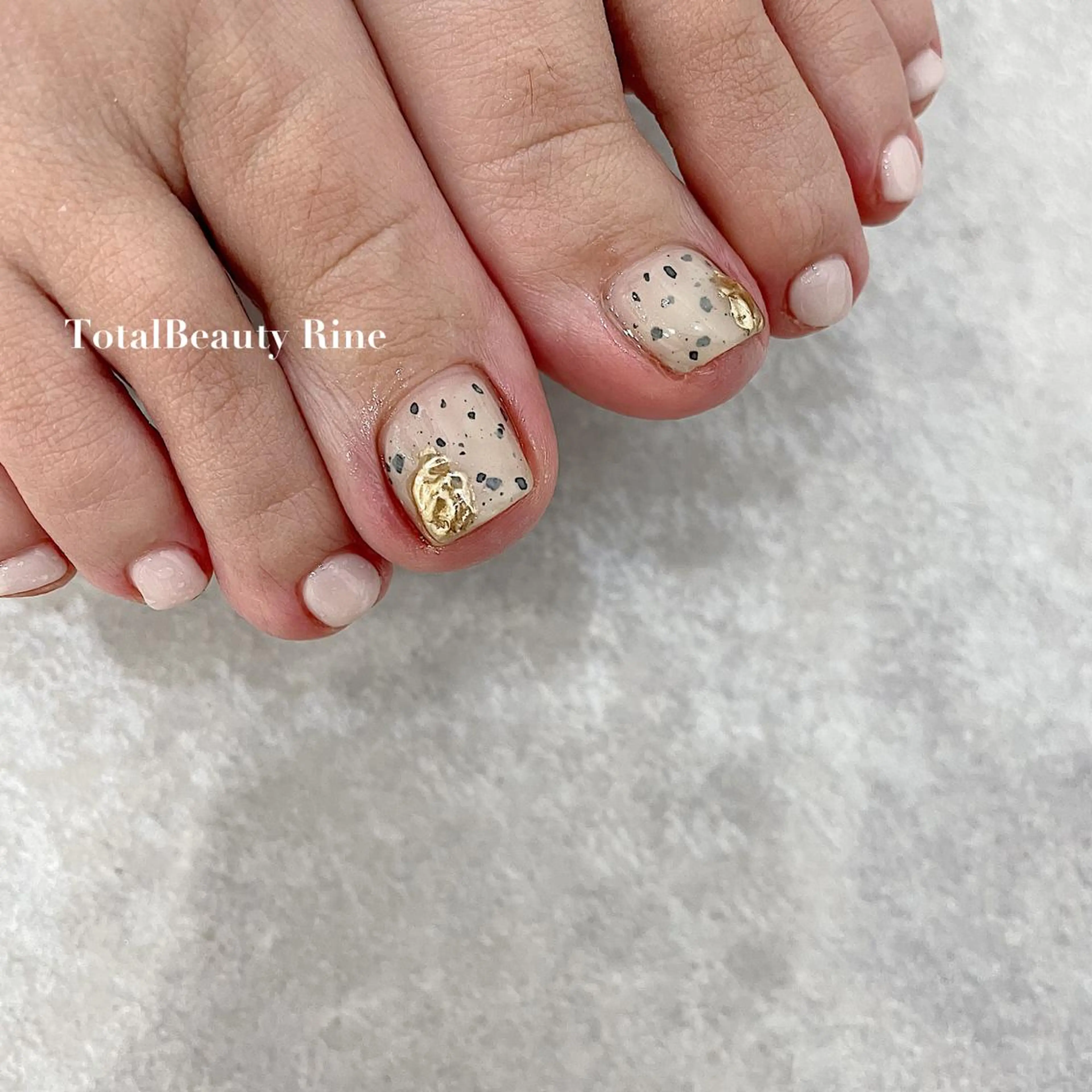 ネイル nail&eyelash Rine所属・Rine 放出 (リネ)のネイルデザイン