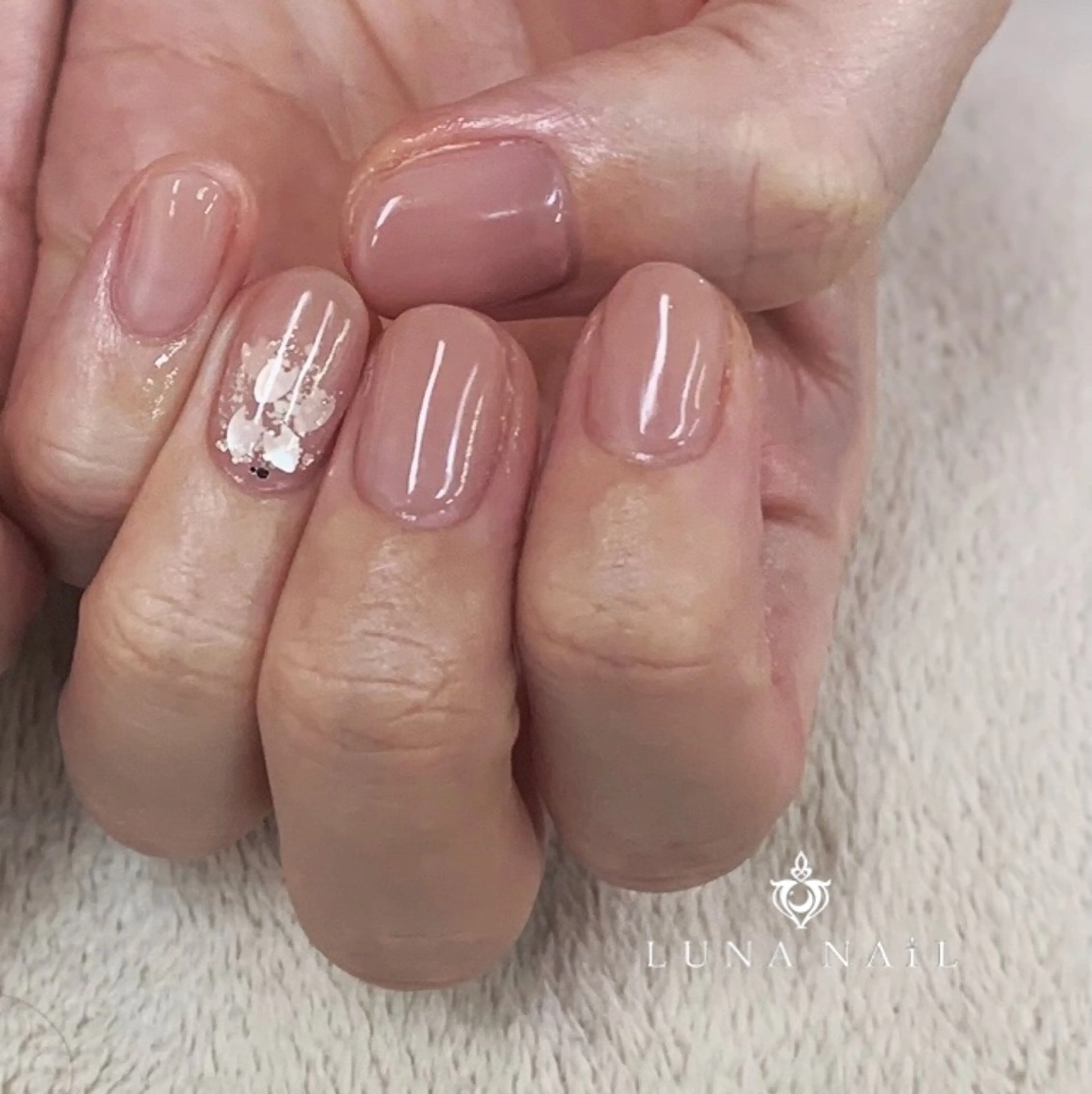 ネイル アトリエ　ミモザ所属・いまむら あかりのネイルデザイン