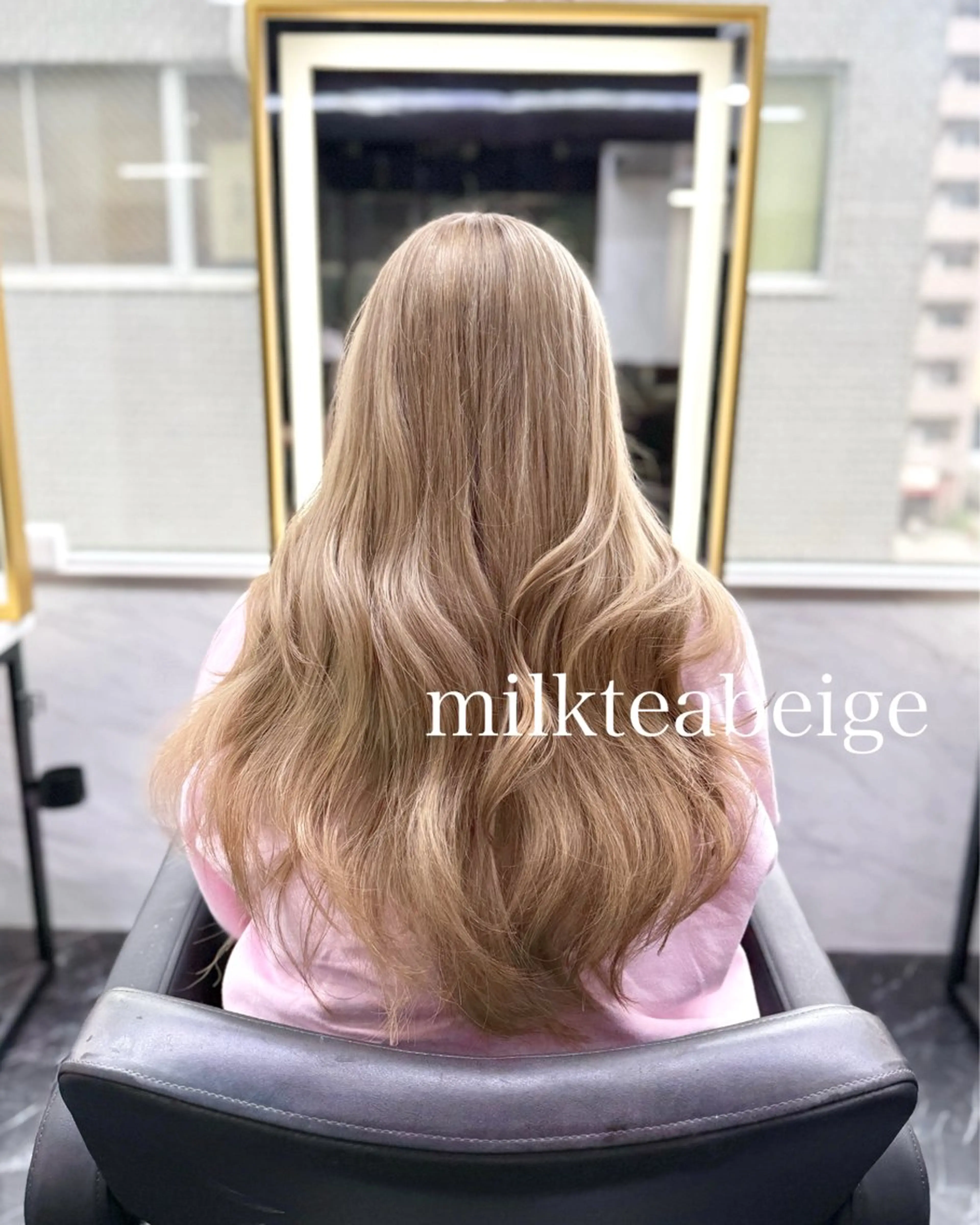 ロング カラー ベージュカラー ブリーチ 透明感カラー ミルクティーベージュ カット ヘアカラー トリートメント エクステ🩵ブリーチ 韓国ヘア🩵KAEのヘアスタイル