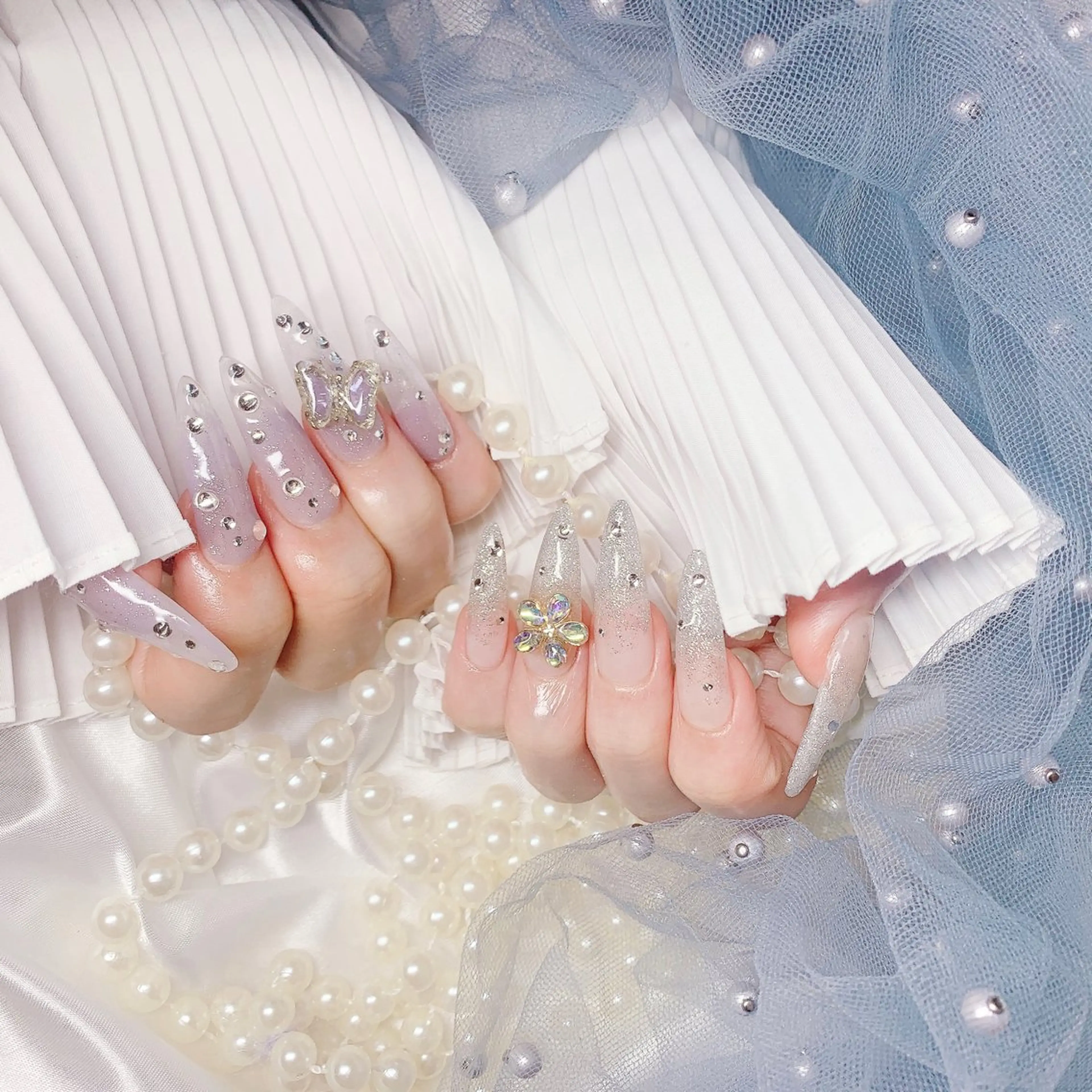 ネイル オーロラネイル 成人式 フットネイル 韓国ネイル ロングネイル Yudia🦋 azuのネイルデザイン