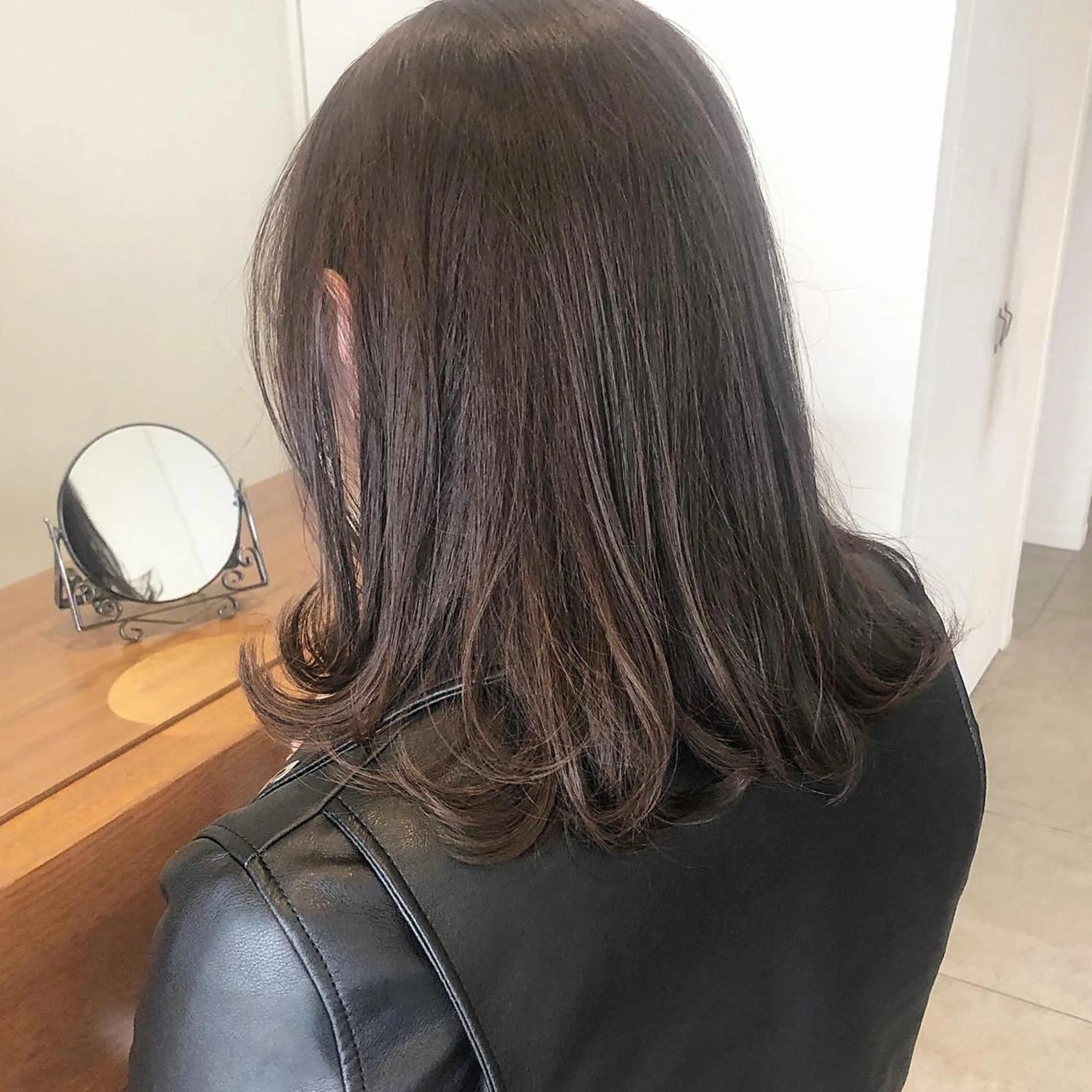 ミディアム カラー 💫期間限定価格💫 似合わせカット🧚のヘアスタイル