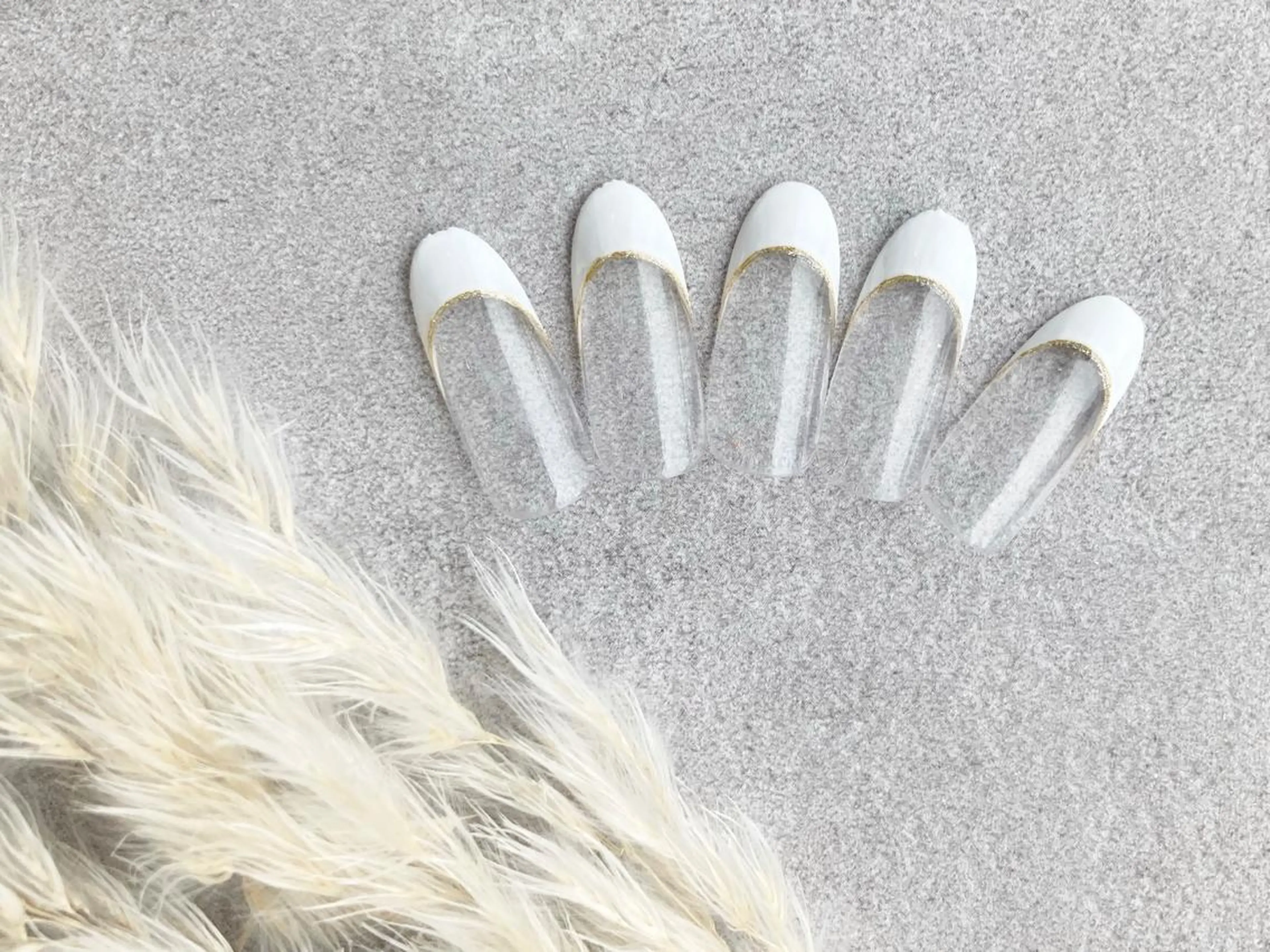 ネイル フレンチネイル eni. by michのネイルデザイン