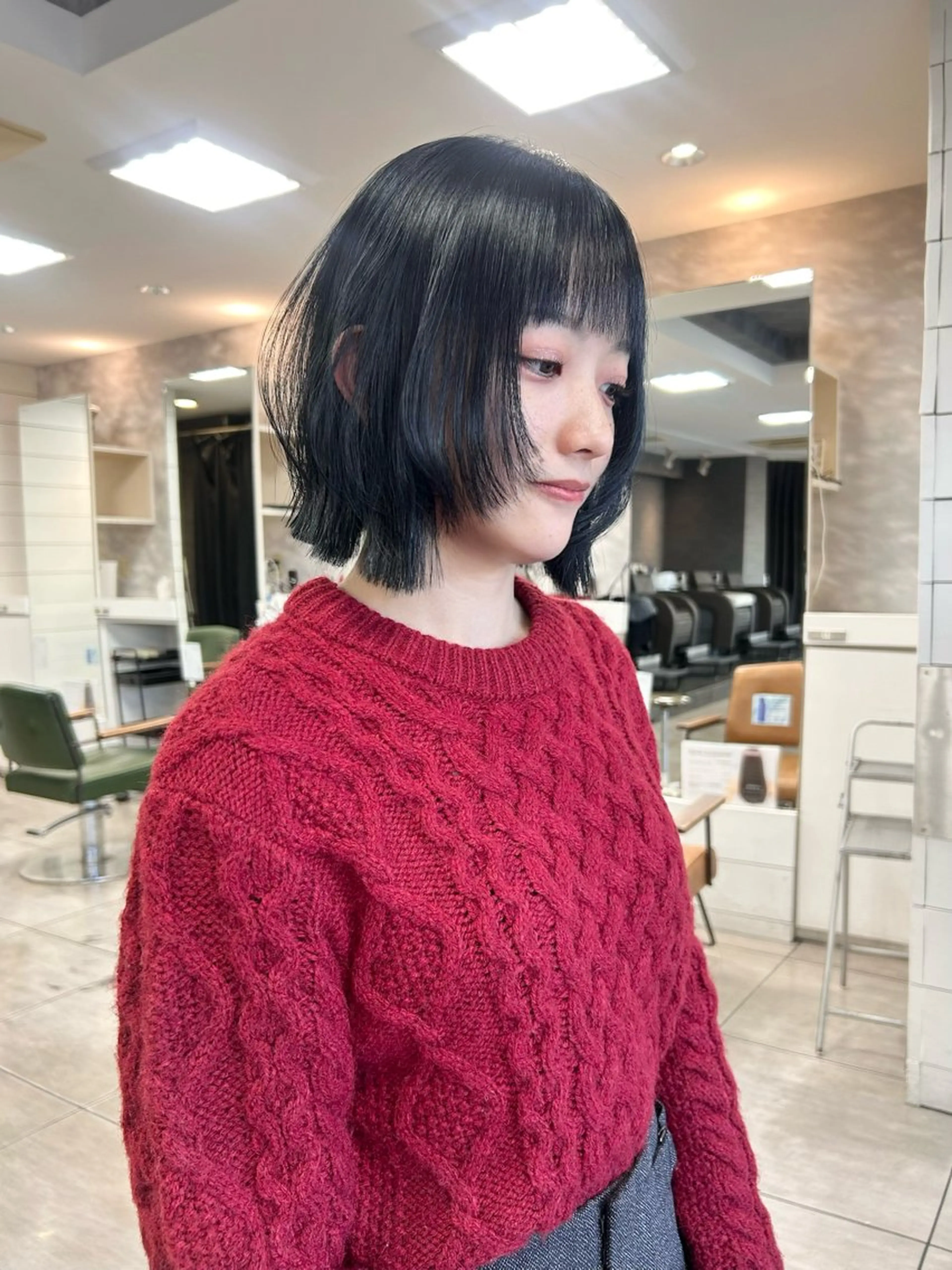 ミディアム 顔まわりレイヤー レイヤーカット 縮毛矯正 カット ヘアカラー 🫧艶髪カラー🫧 森本くるみのヘアスタイル