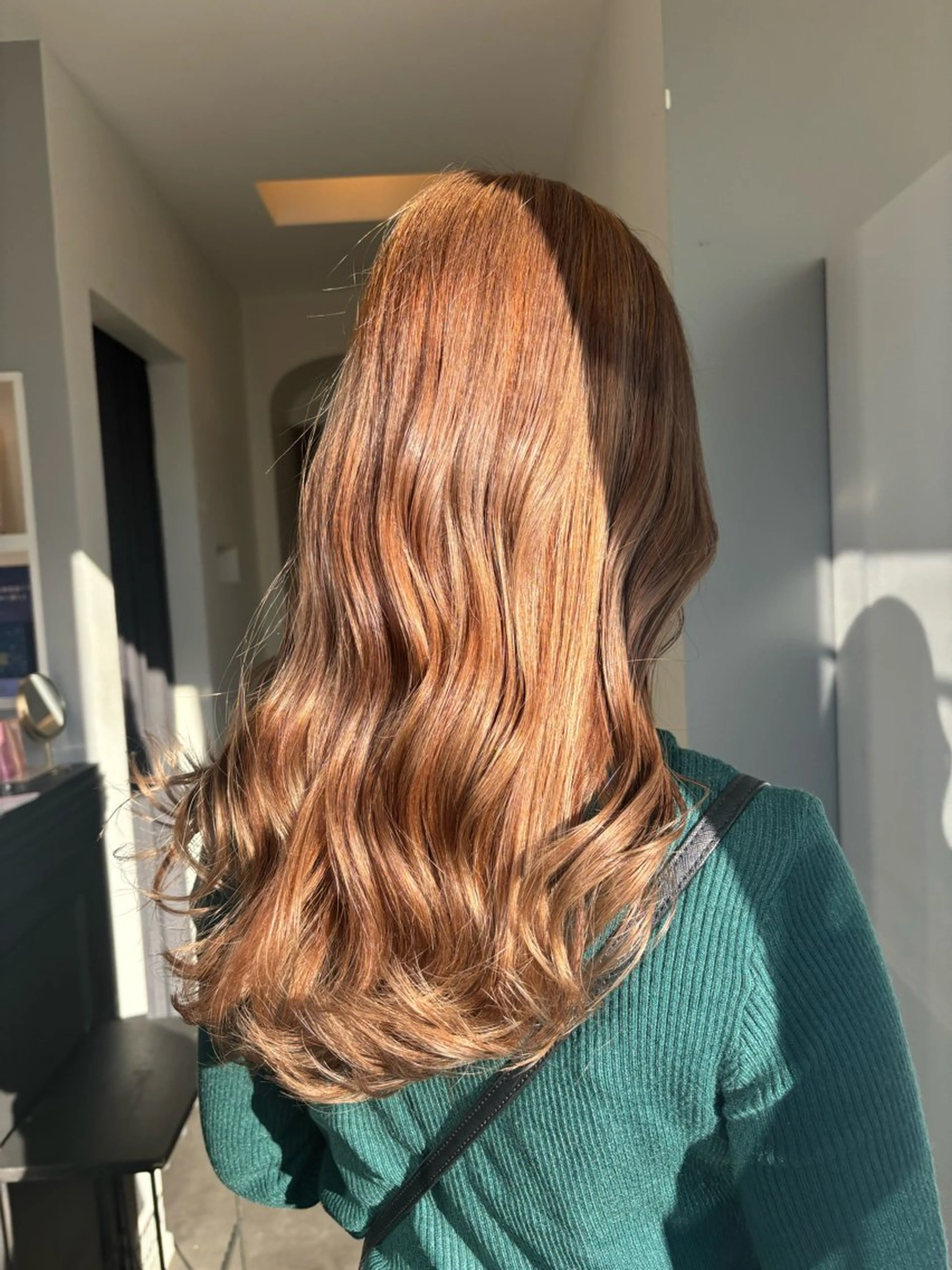 ロング カラー 栗林 茉那のヘアスタイル