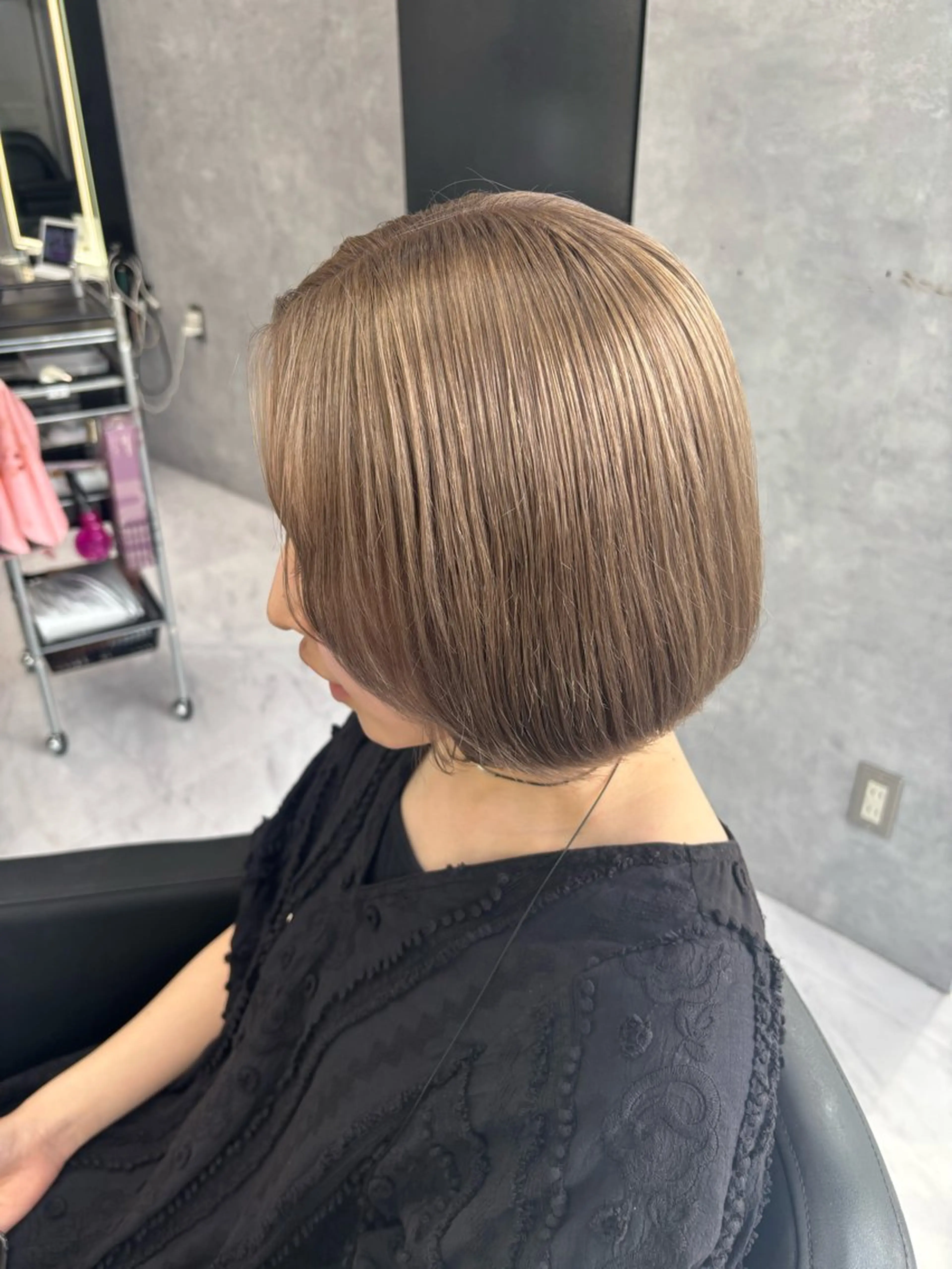 ショート カラー CS made by SHACHU 栄所属・山田 瑛司のヘアスタイル