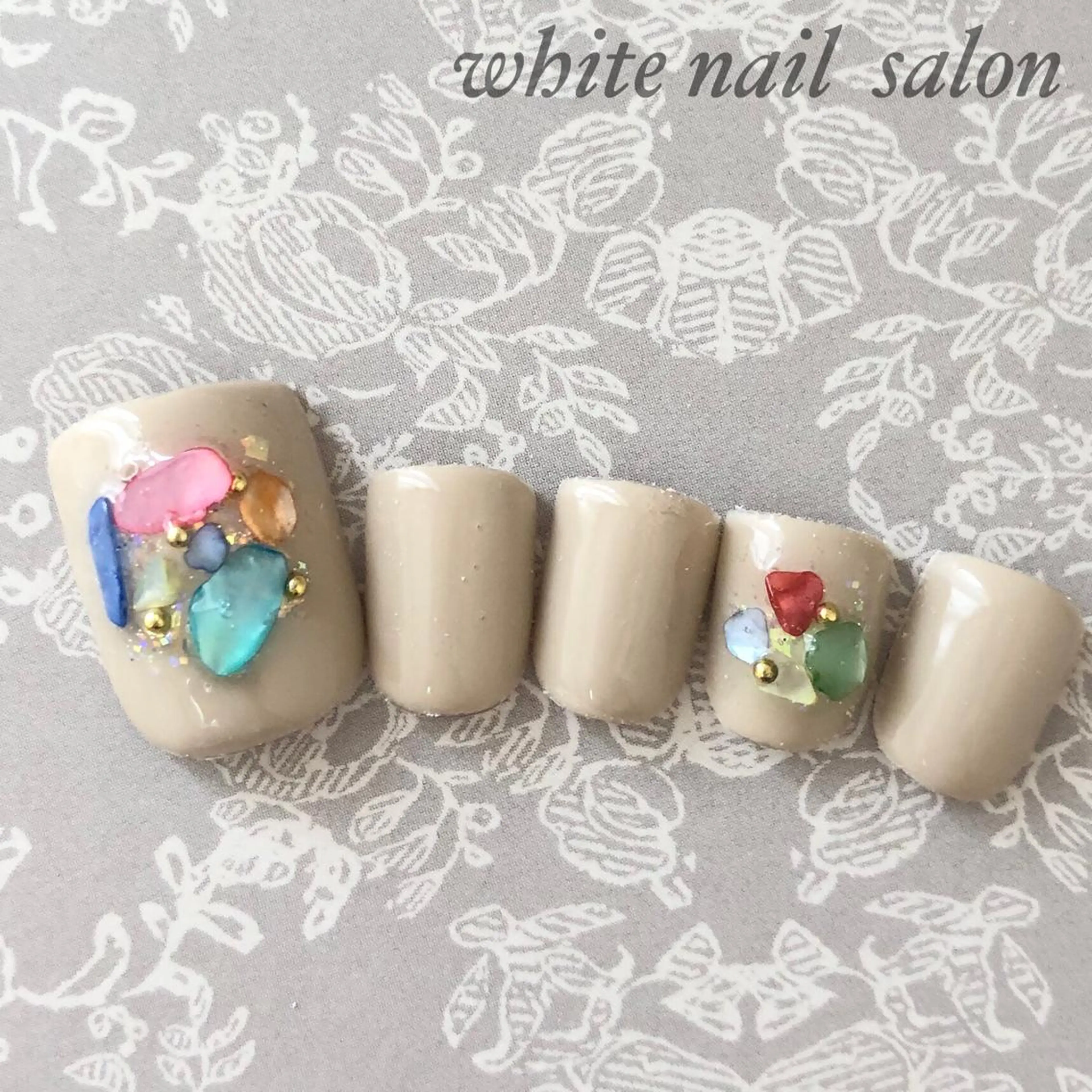 ネイル フットネイル ジェルネイル ハードジェル オフィスネイル スカルプネイル フットネイル white nail salonのネイルデザイン