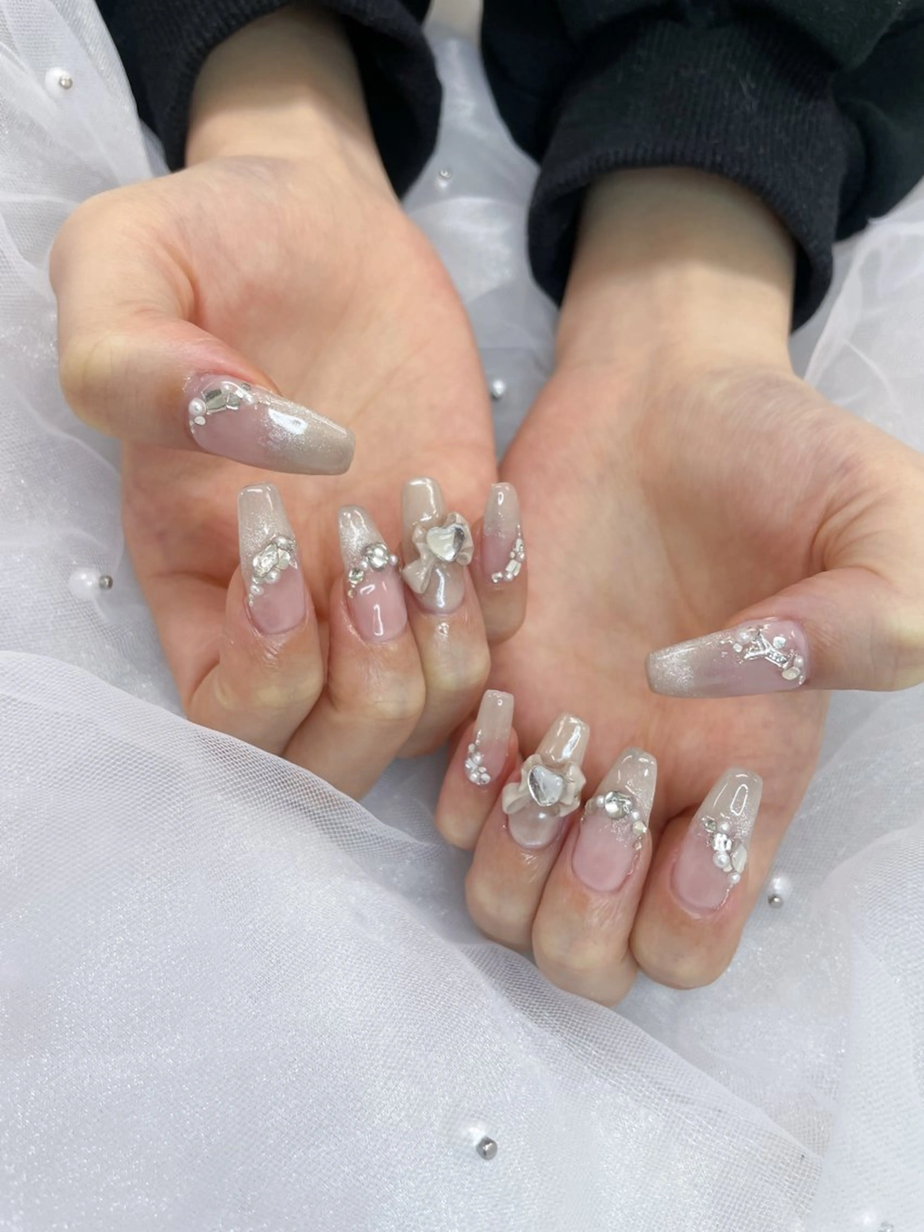 ネイル 持ち込み リボン ハンドネイル 五十嵐 美智のネイルデザイン