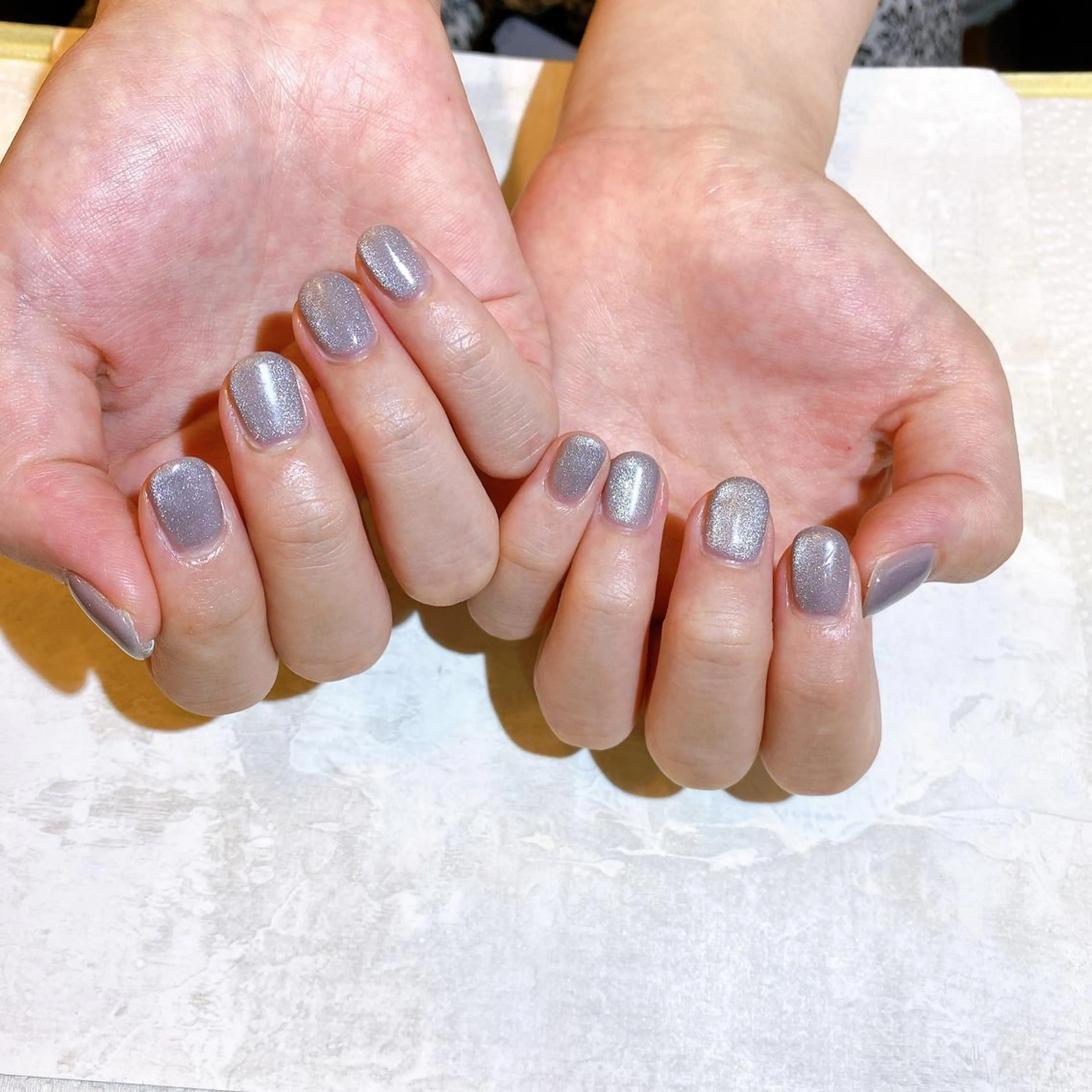 【オフ無し】ミラーネイル／マグネットネイルの写真