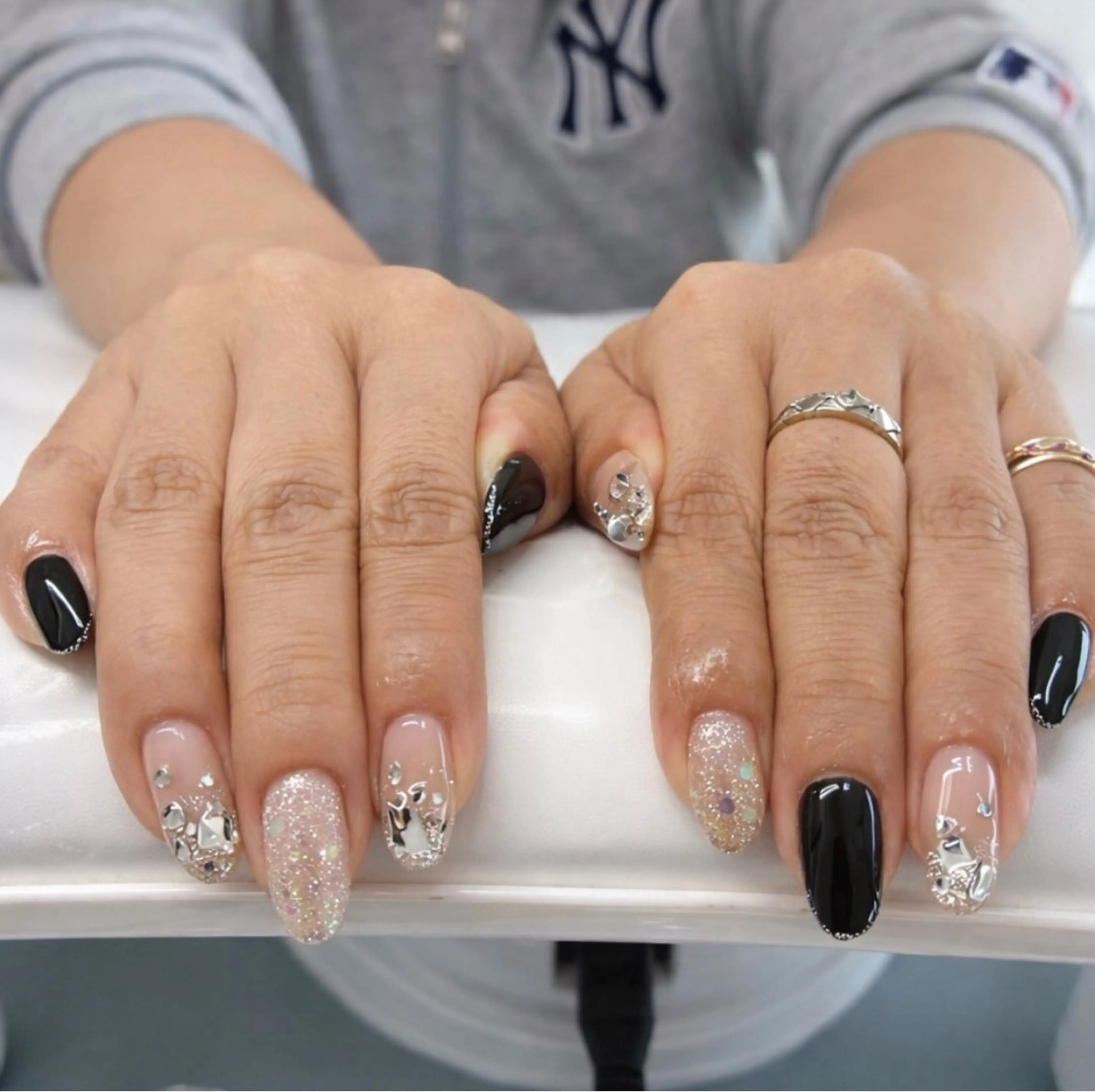 ネイル キラキラネイル ニュアンスネイル シンプルネイル ハンドネイル Kii nailのネイルデザイン