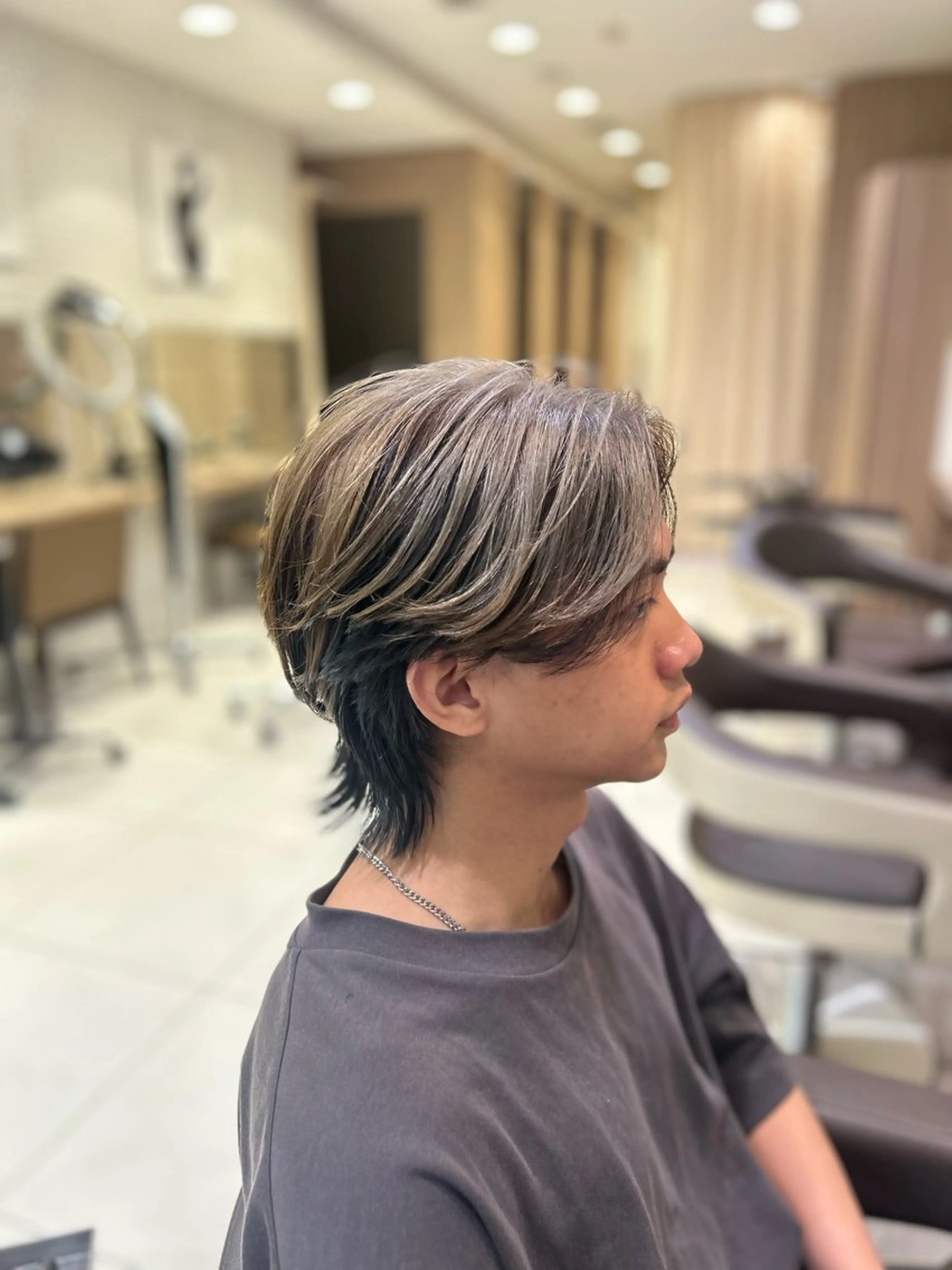 セミロング カラー メンズ ヘアカラー ハイトーン× デザイン Runoのヘアスタイル