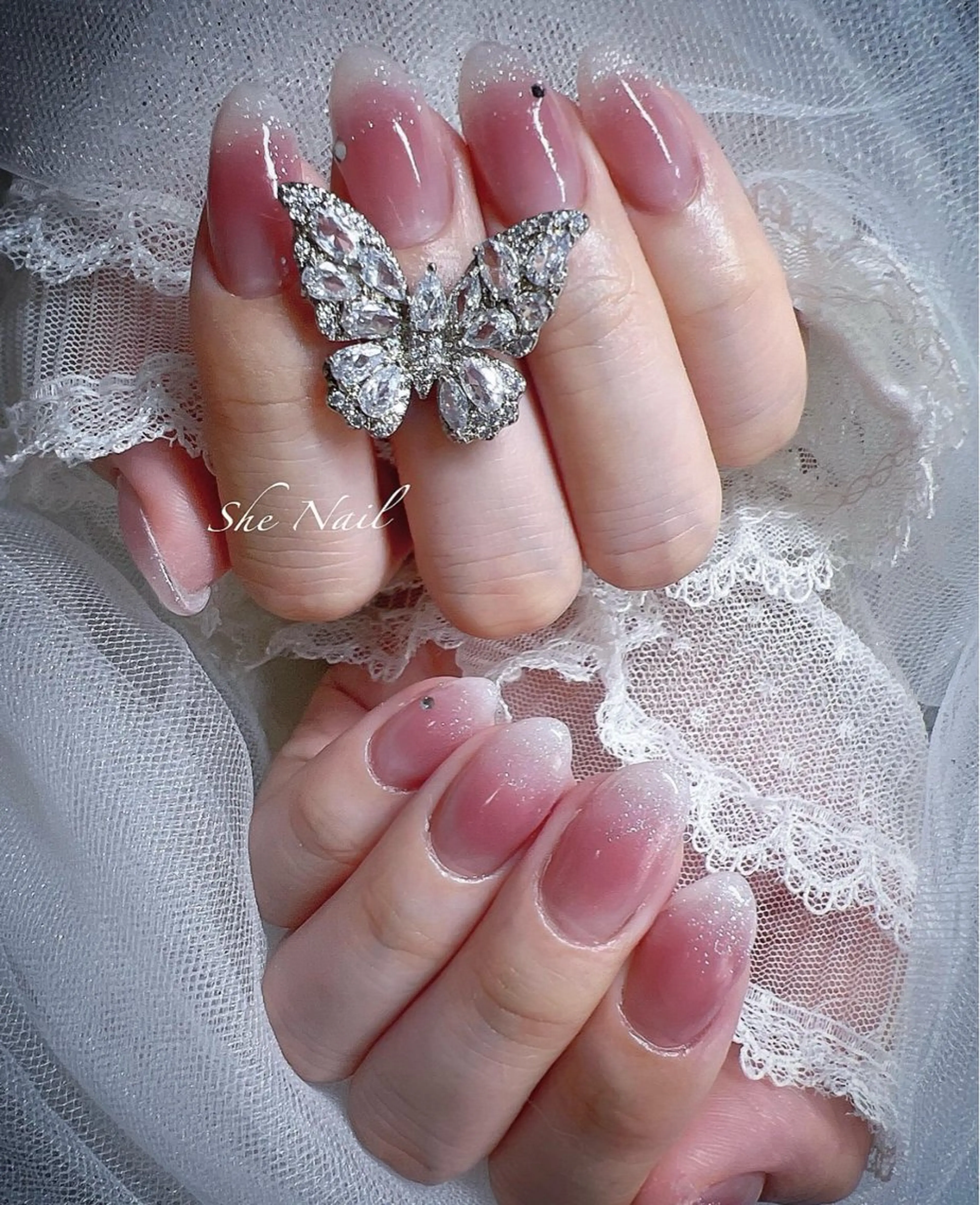 ネイル チークネイル 長さ出し マグネットネイル 持ち込み ニュアンスネイル ハンドネイル She   Nail所属・ISA_ BELLAのネイルデザイン