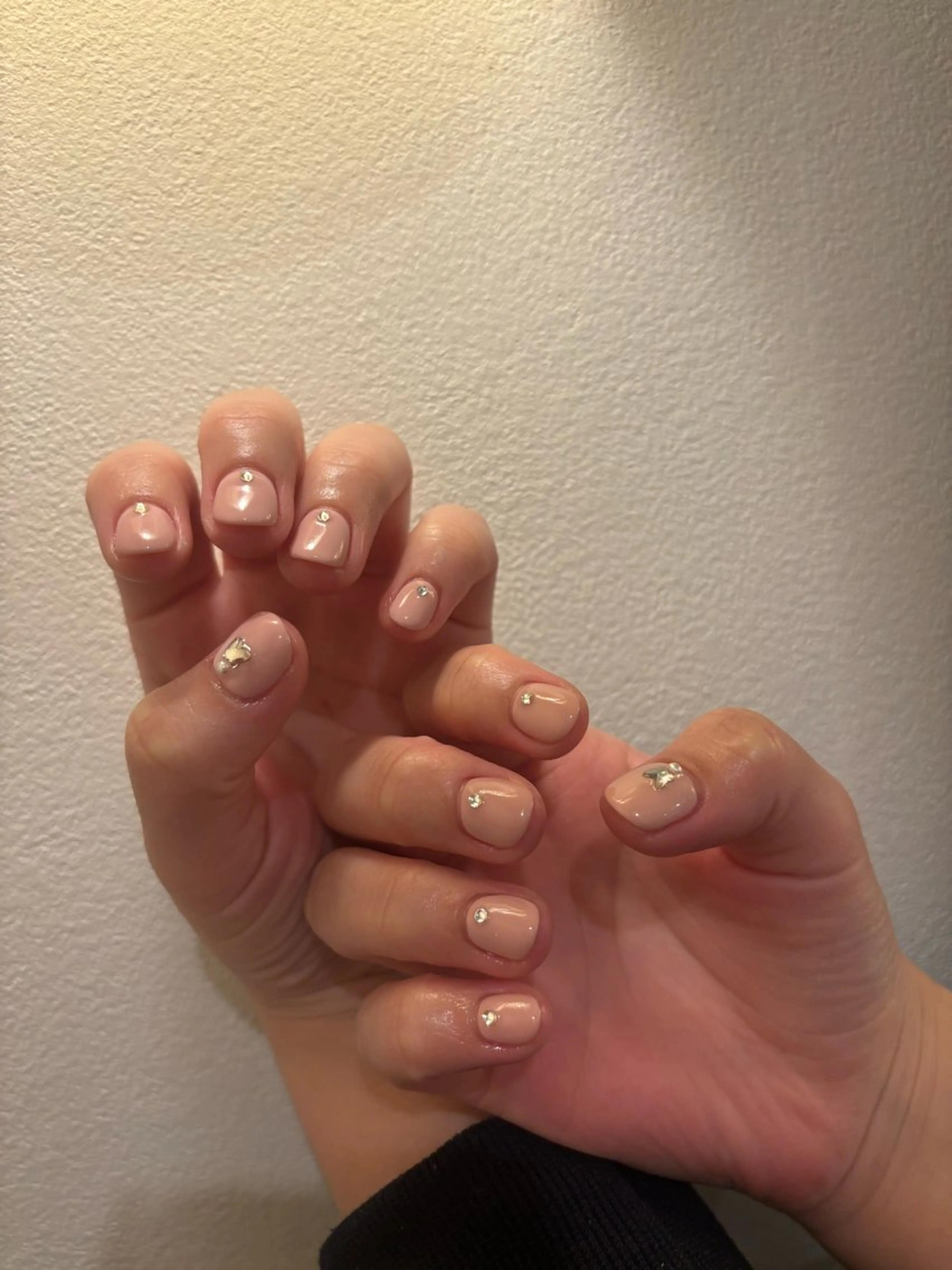 ネイル ワンカラーネイル ストーンネイル ハンドネイル LICO HAIR＆RELAXATION所属・Lico Ryoのネイルデザイン