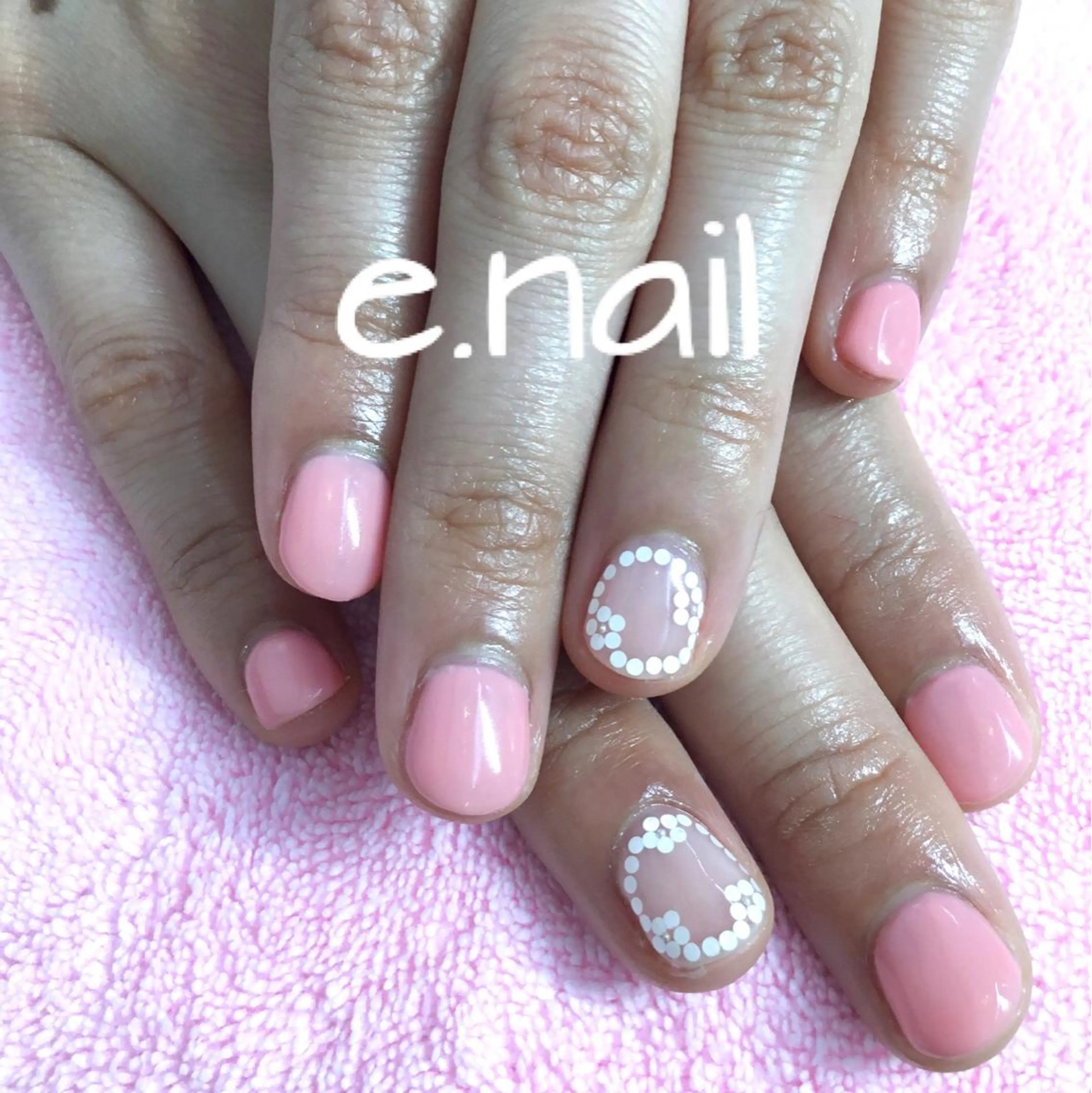 ネイル e.nail所属・和賀井 恵理のネイルデザイン
