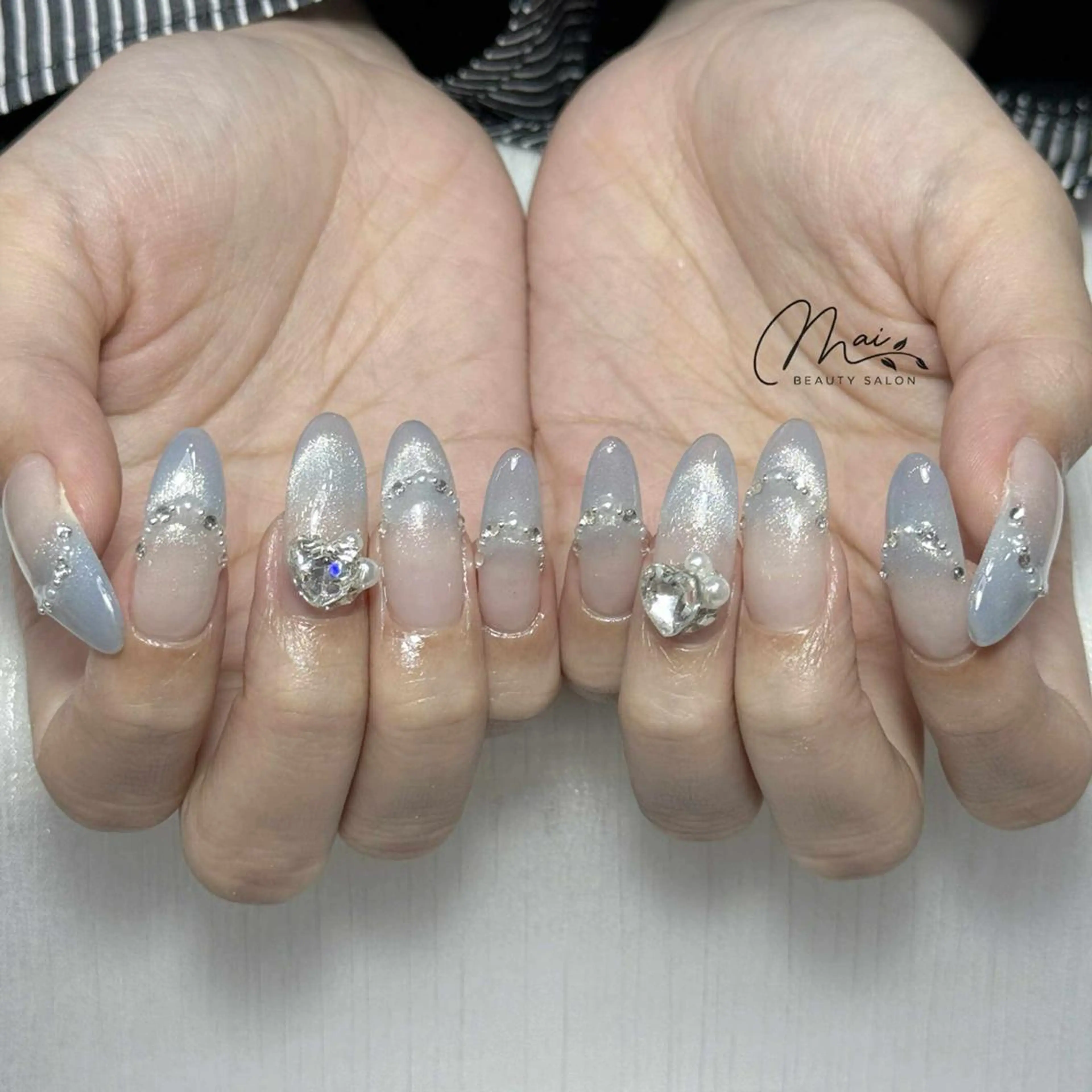 ネイル アニマル柄 ボルドー ジェルネイル ニュアンスネイル パラジェル MaiBeauty マイ マイのネイルデザイン