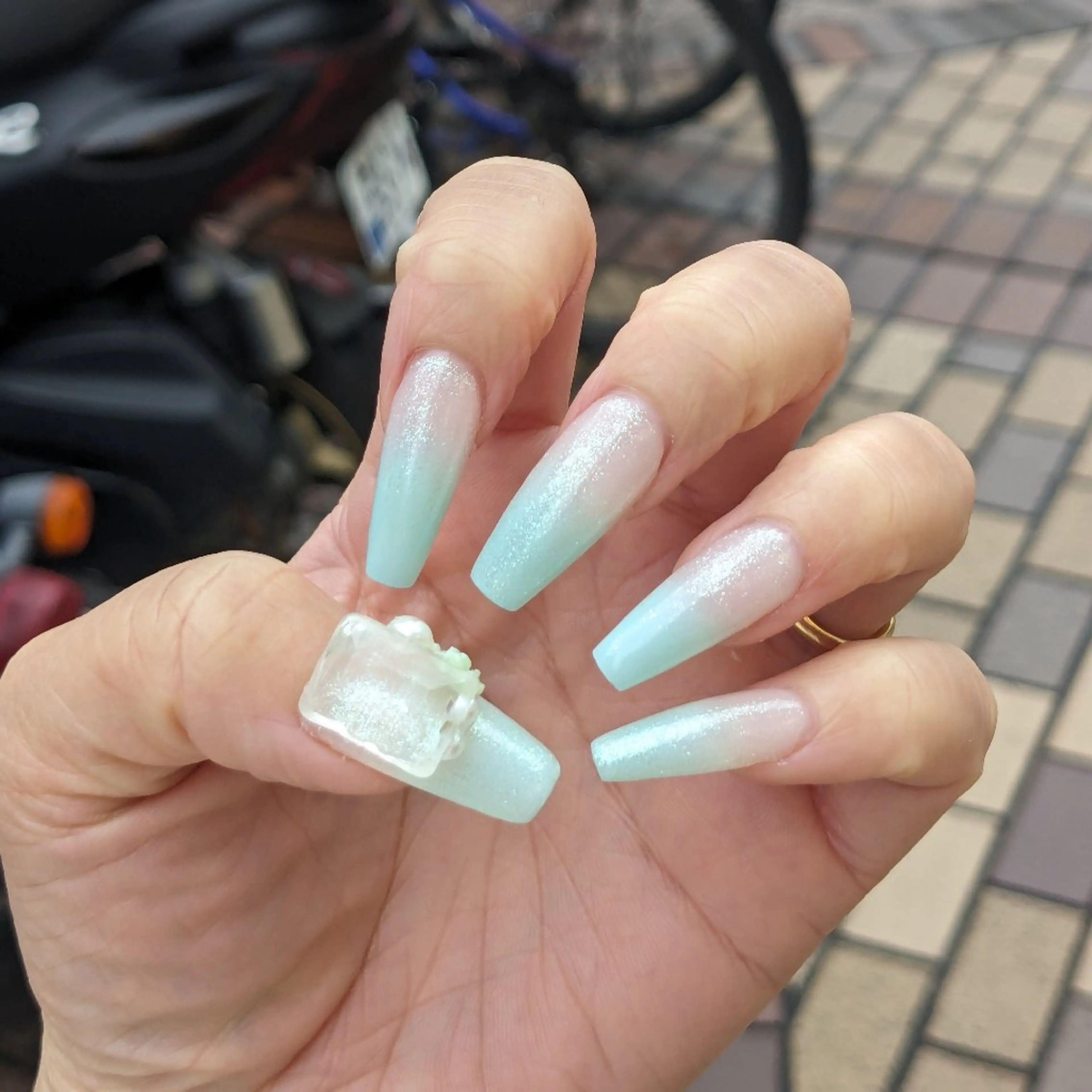 ネイル ハンドネイル E·U·B ネイル所属・横浜市中区曙町 E·U·Bネイルのネイルデザイン