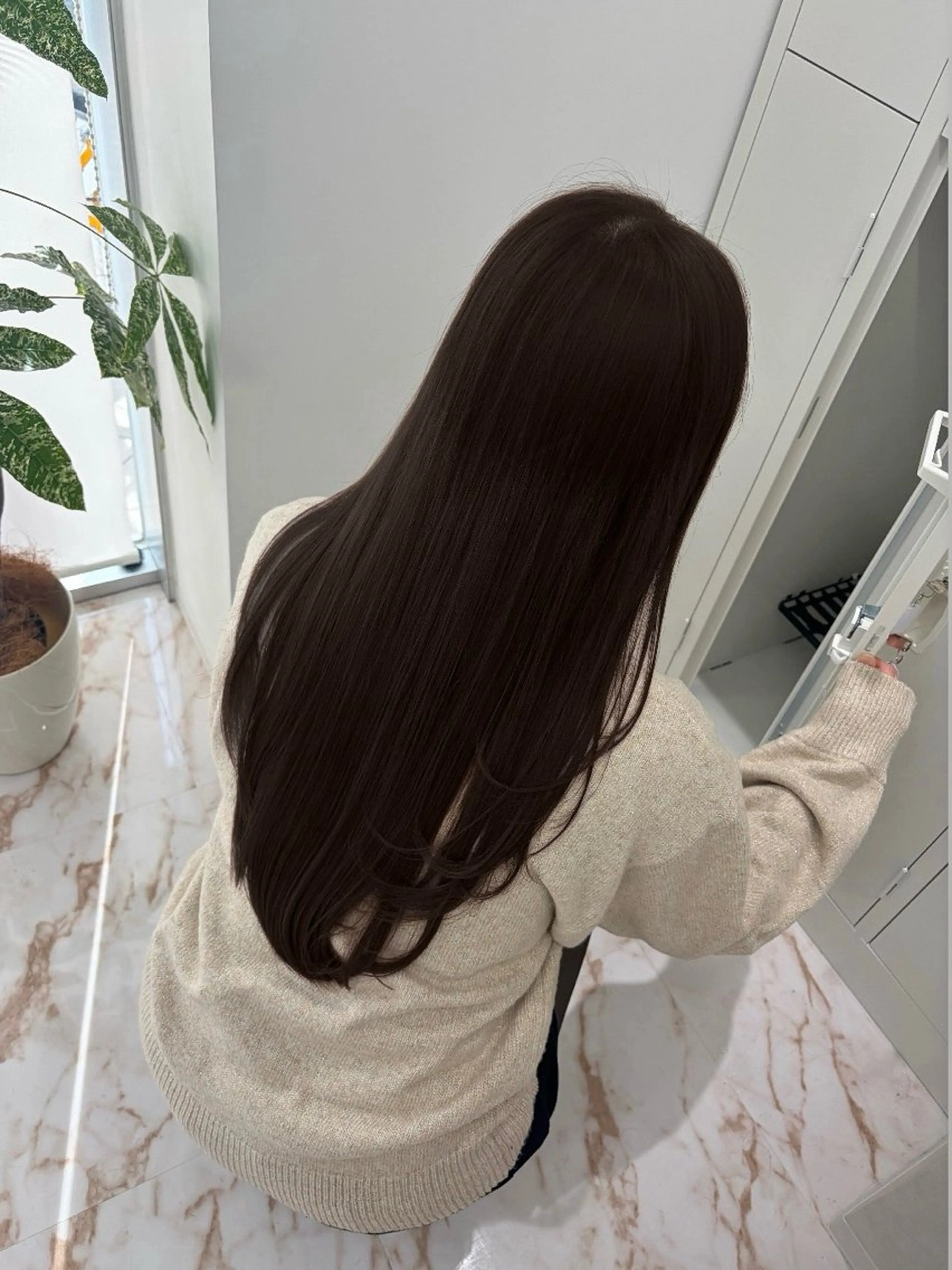 ロング レイヤーカット カット ヘアカラー トリートメント SLASHスラッシュ 藤本らむねのヘアスタイル