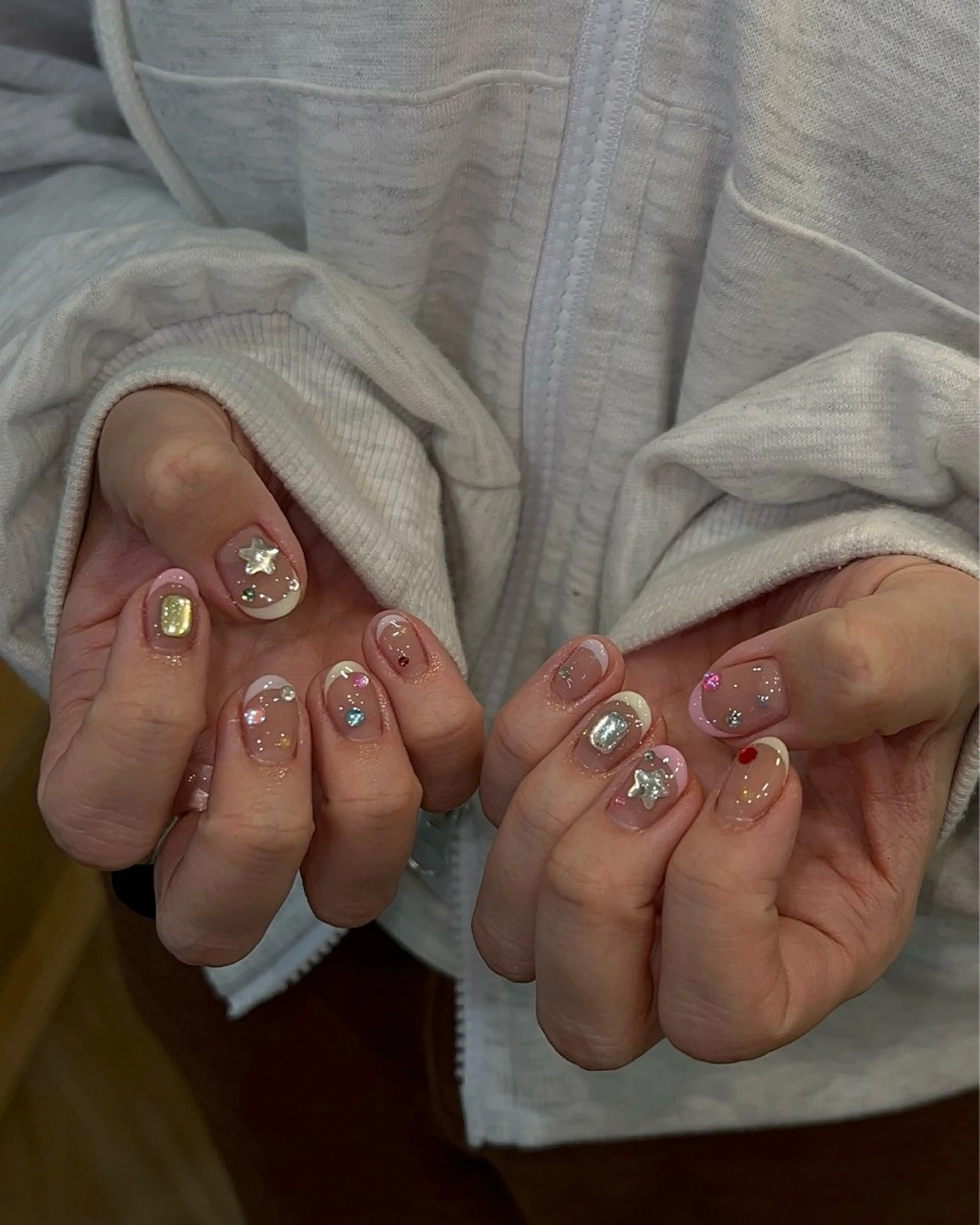 ネイル ハンドネイル フットネイル ハンドケア Nes.Nail所属・Miyagi Asamiのネイルデザイン