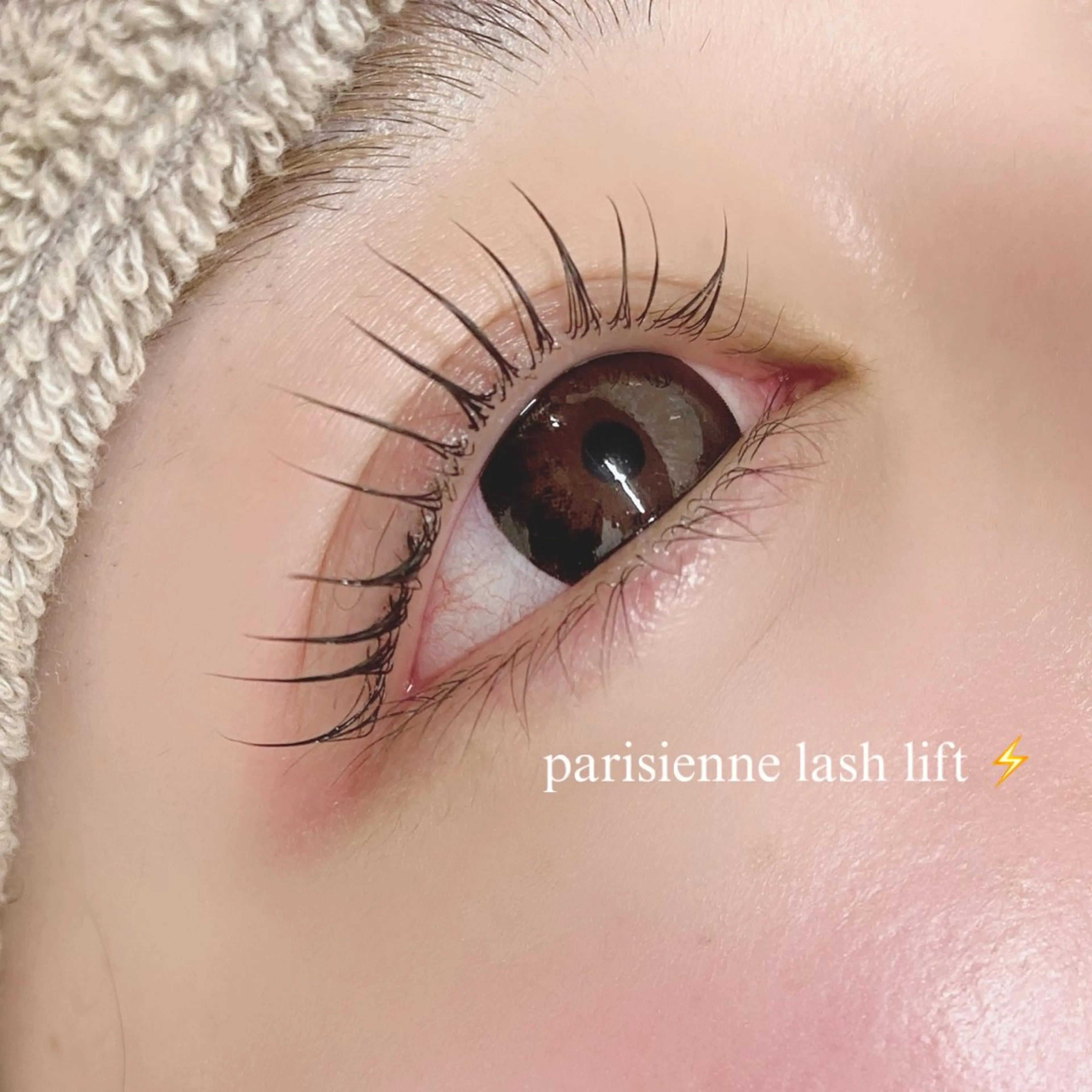 支払いは現金のみです🚨⚡⚡【根元から80°真っ直ぐ上がる】🌟パリジェンヌ🌟の写真