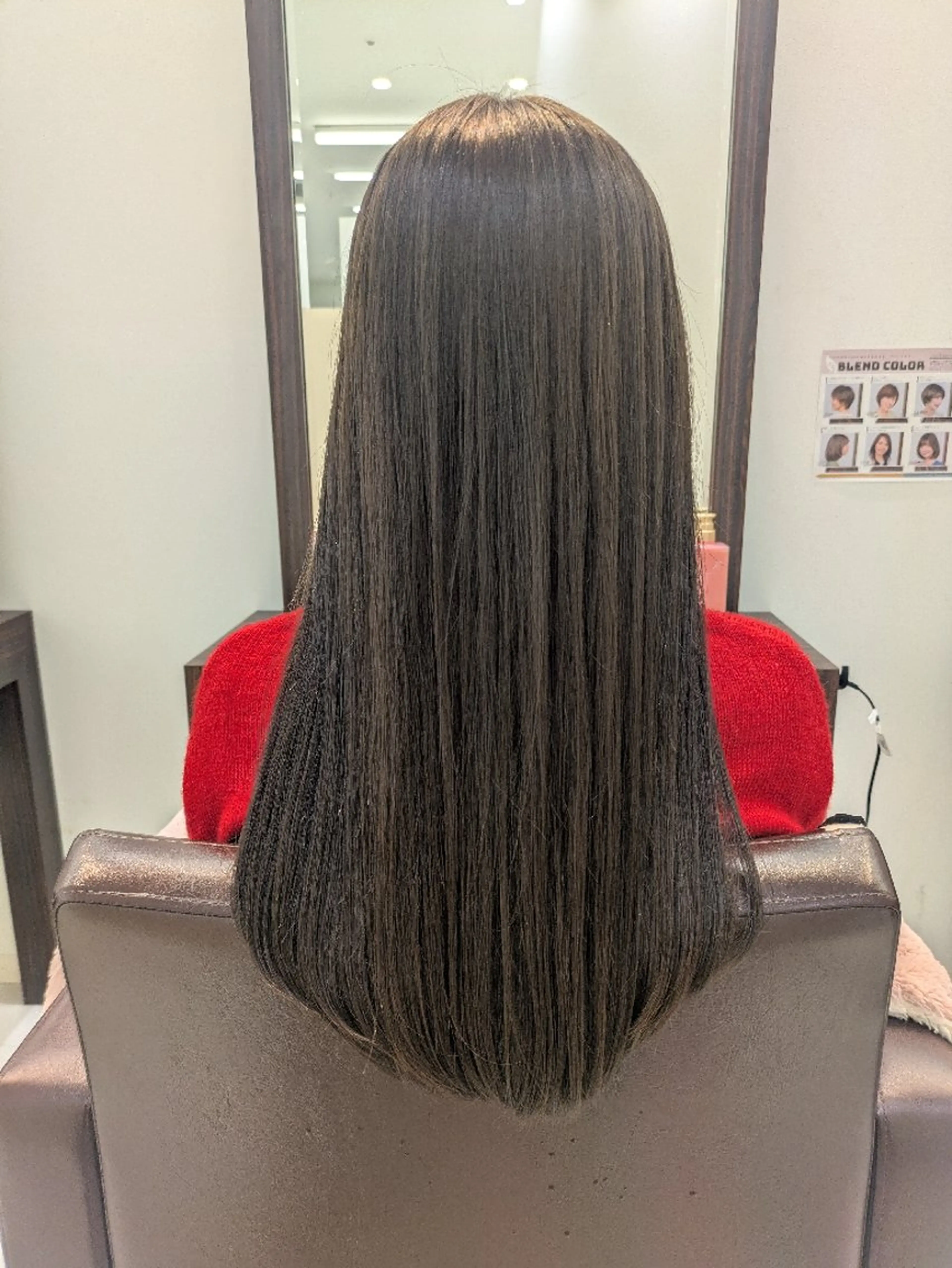 ロング カラー ブリーチ ブリーチなしカラー オリーブグレー ヘアカラー トリートメント グランアージュ　ネオ所属・Ryu/ハイトーン/ デザイン/髪質改善のヘアスタイル