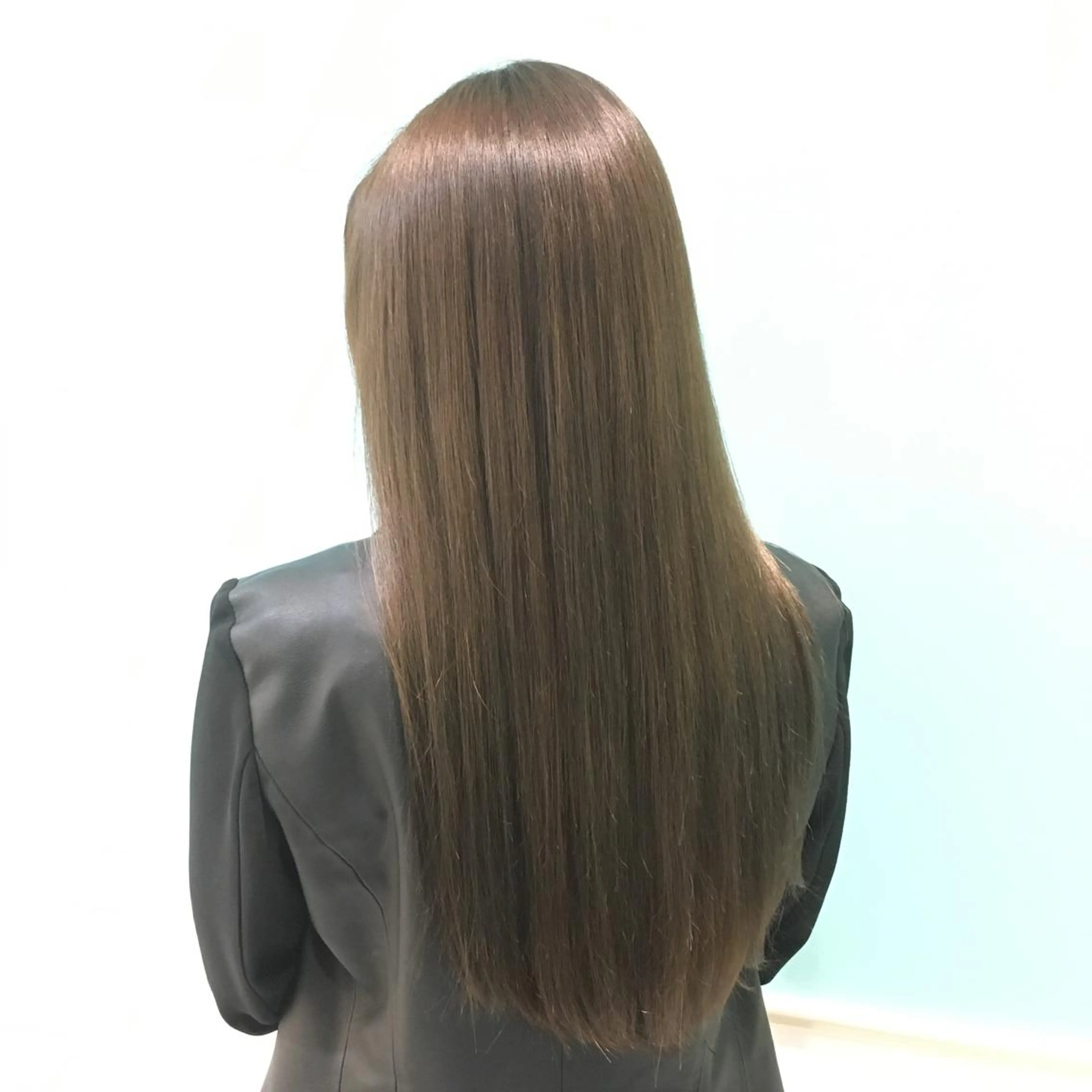 ロング salowin 原宿 aroa所属・韓国／ハッシュカット ／透明感カラー／金野のヘアスタイル