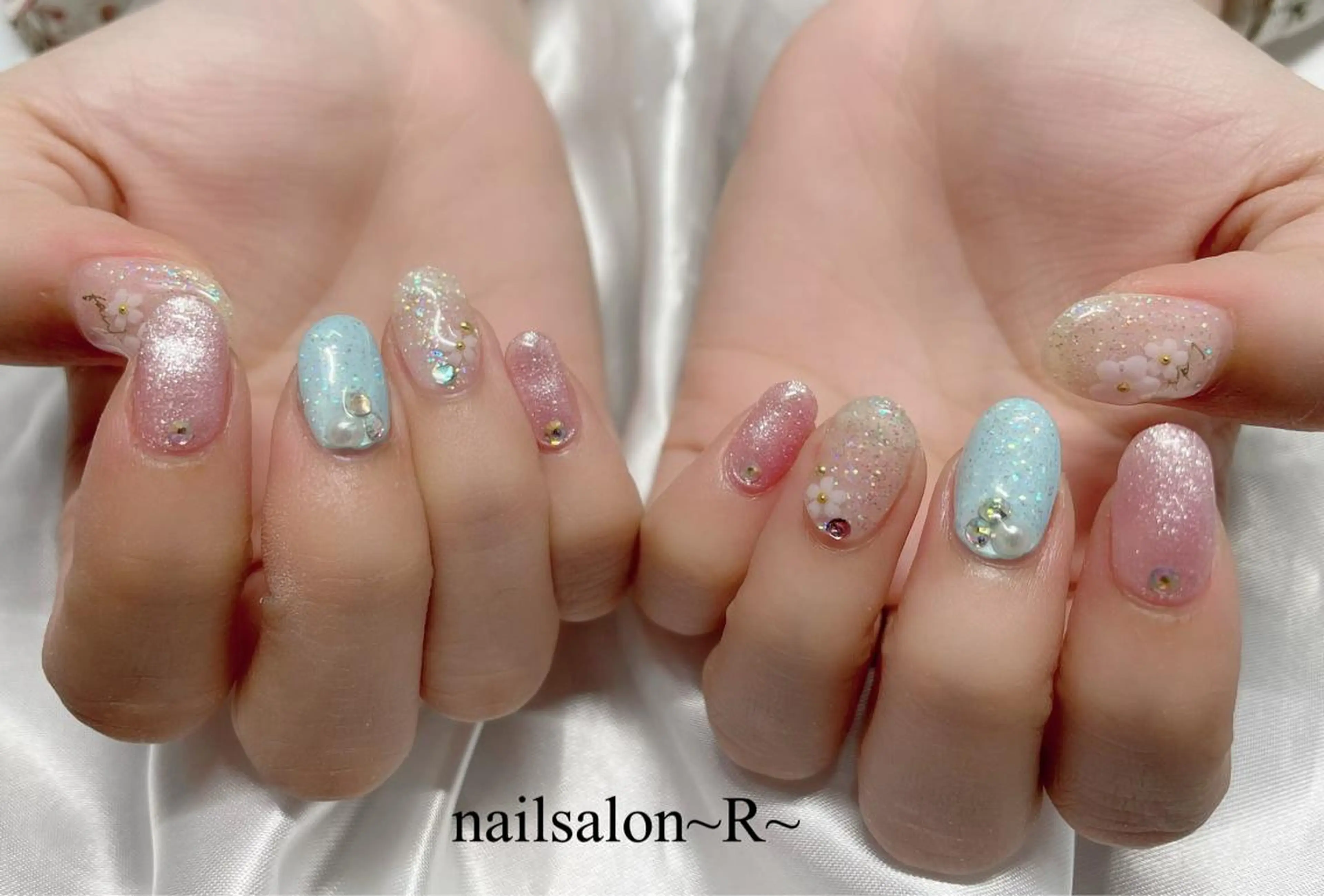 ネイル ハンドネイル 〜 R〜 プライベートサロンのネイルデザイン