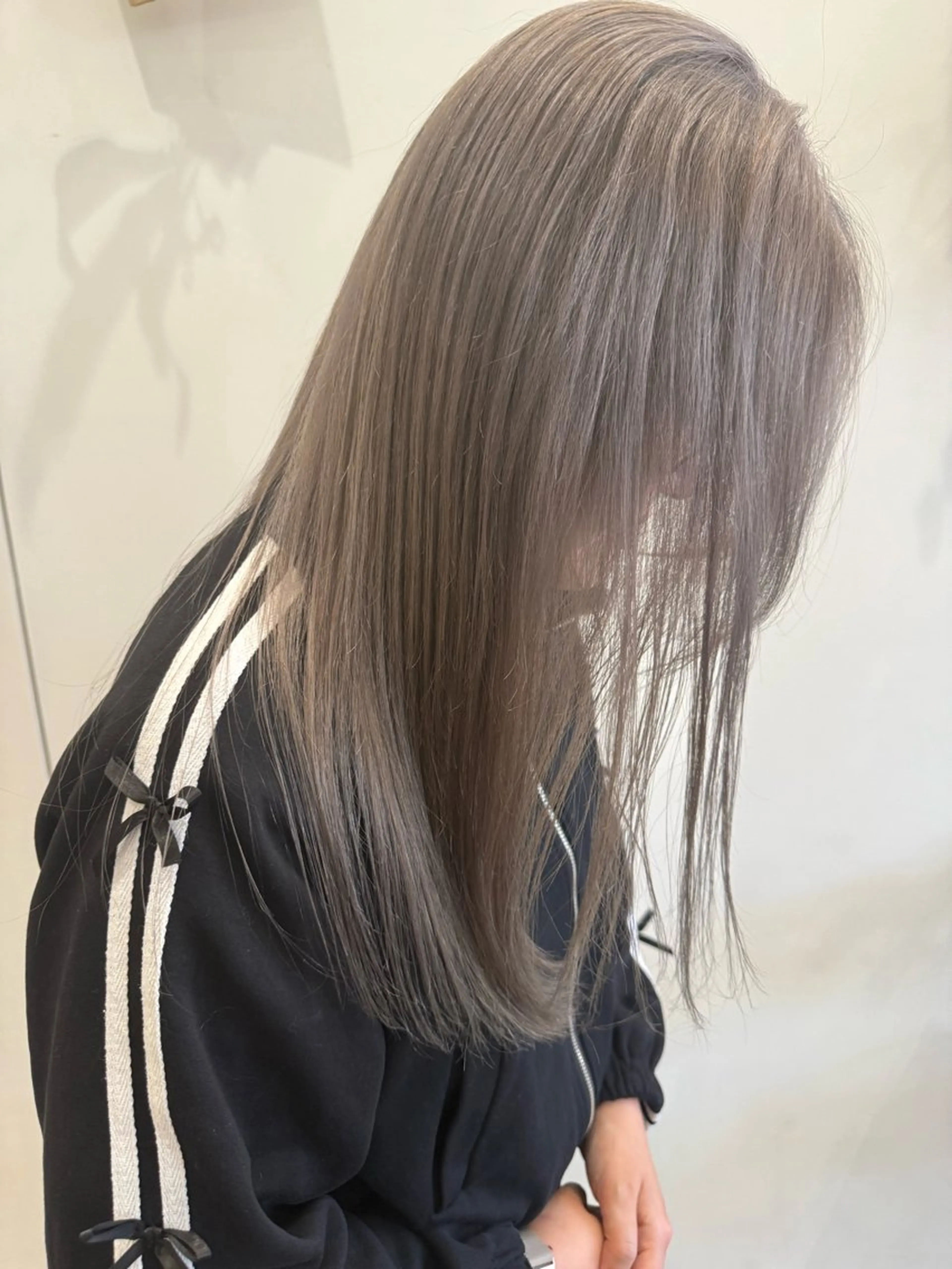 ロング カラー ヘアカラー トリートメント 💛🤍U too e’s 鎌倉🧸のヘアスタイル