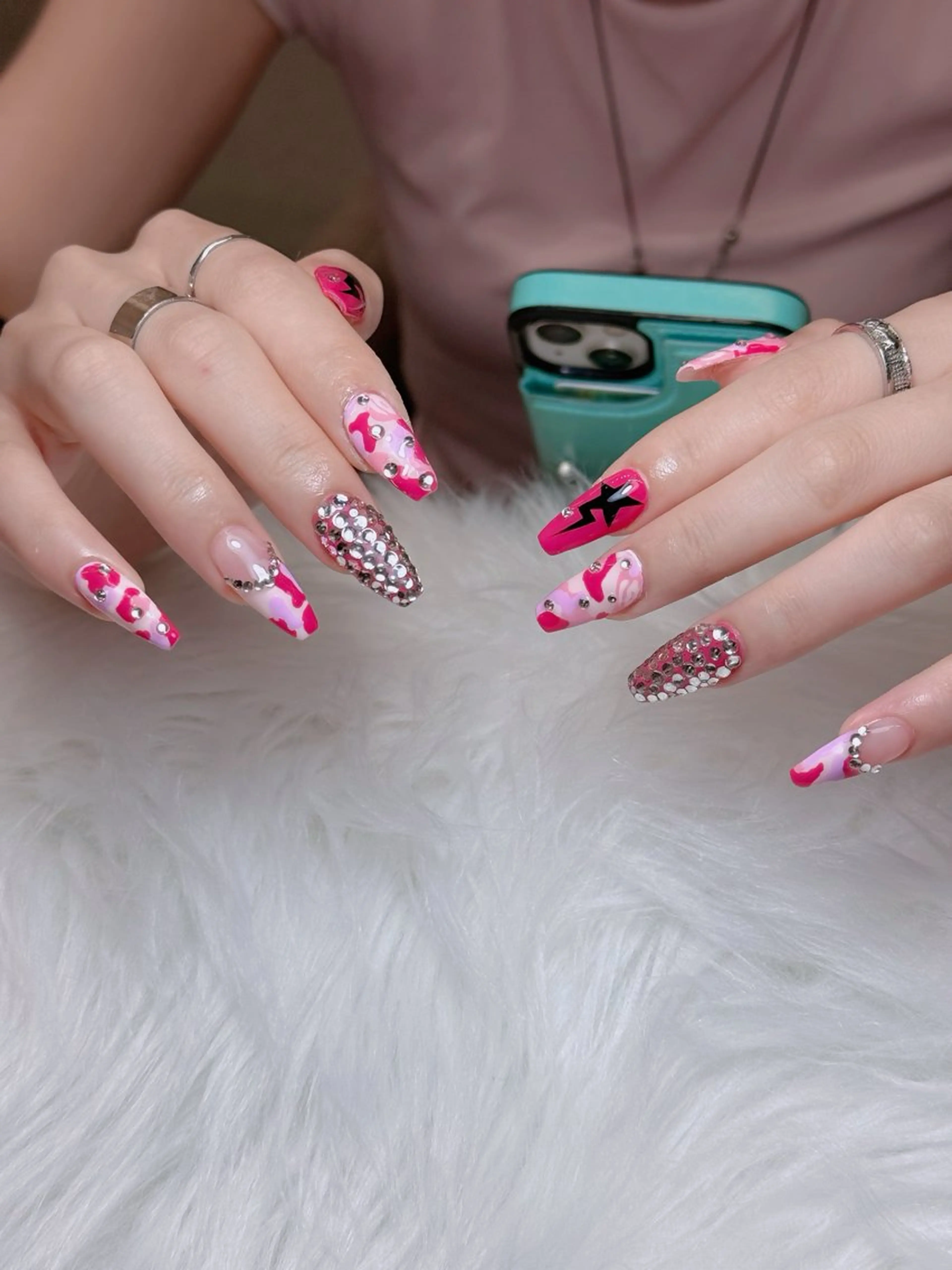 ネイル オーロラネイル チークネイル フットネイル フレンチネイル 韓国ネイル ハンドネイル Lumi Nailのネイルデザイン