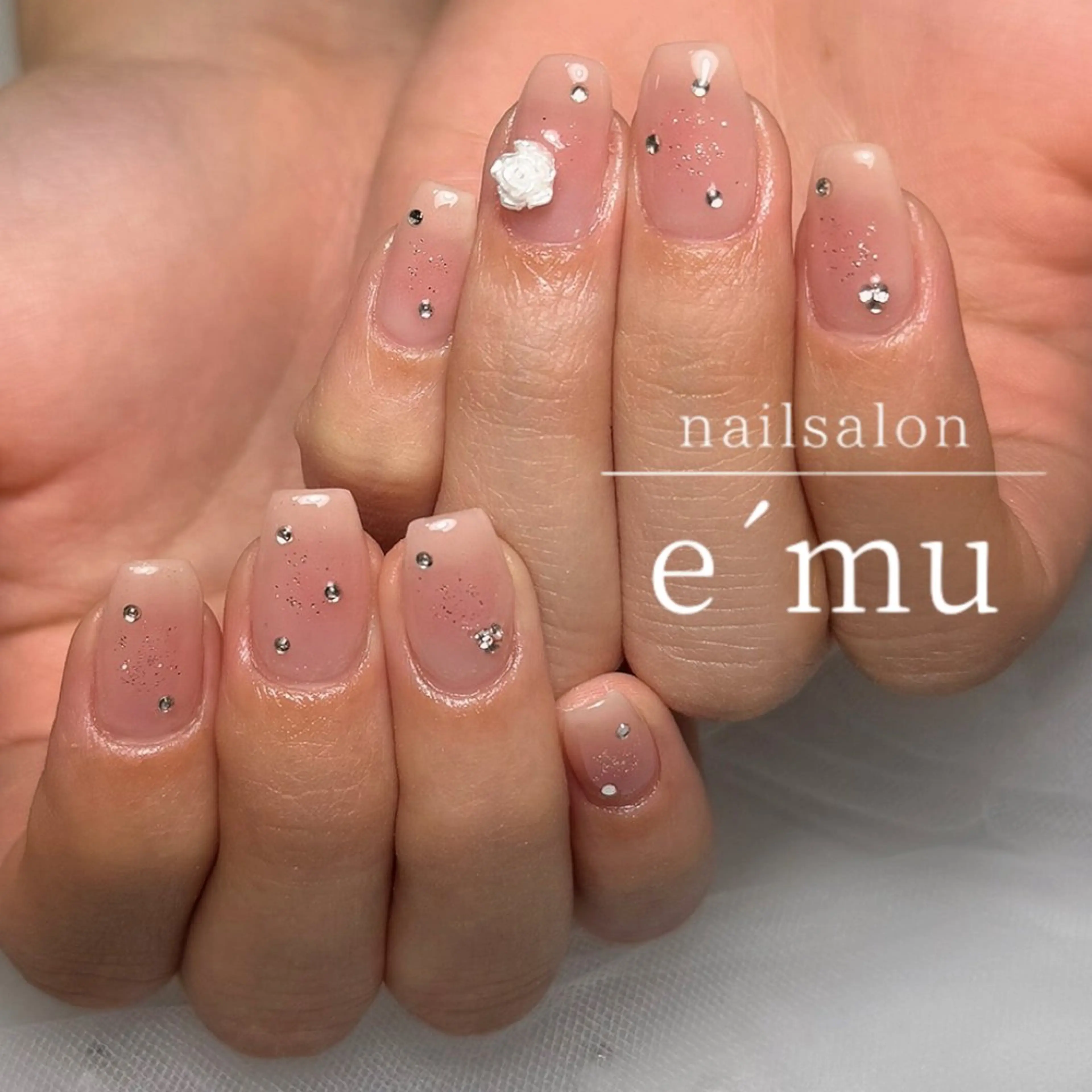 ネイル ハンドネイル nailsalon e´muのネイルデザイン