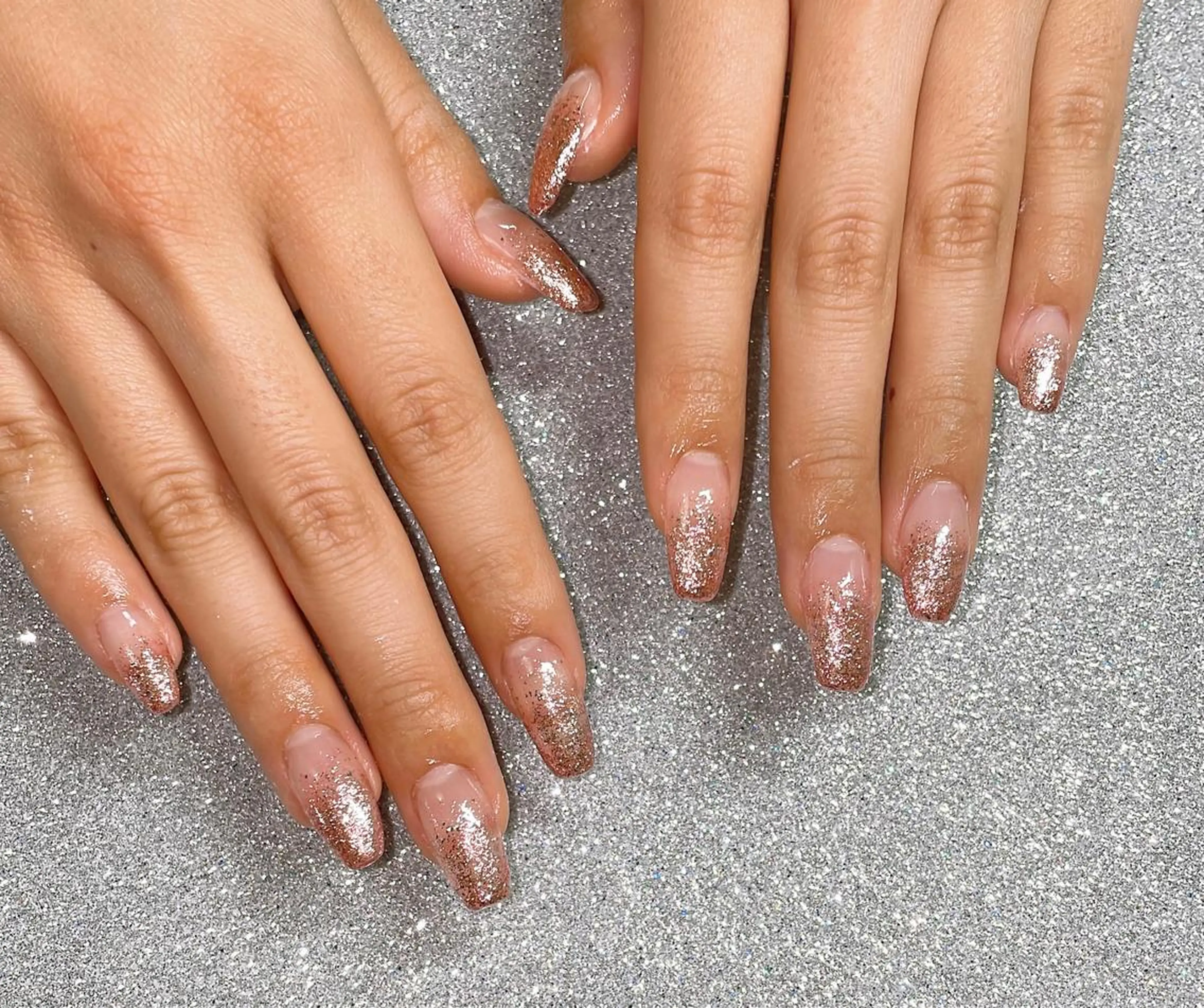 ネイル ハンドネイル VIERU 🌈🎀💖のネイルデザイン