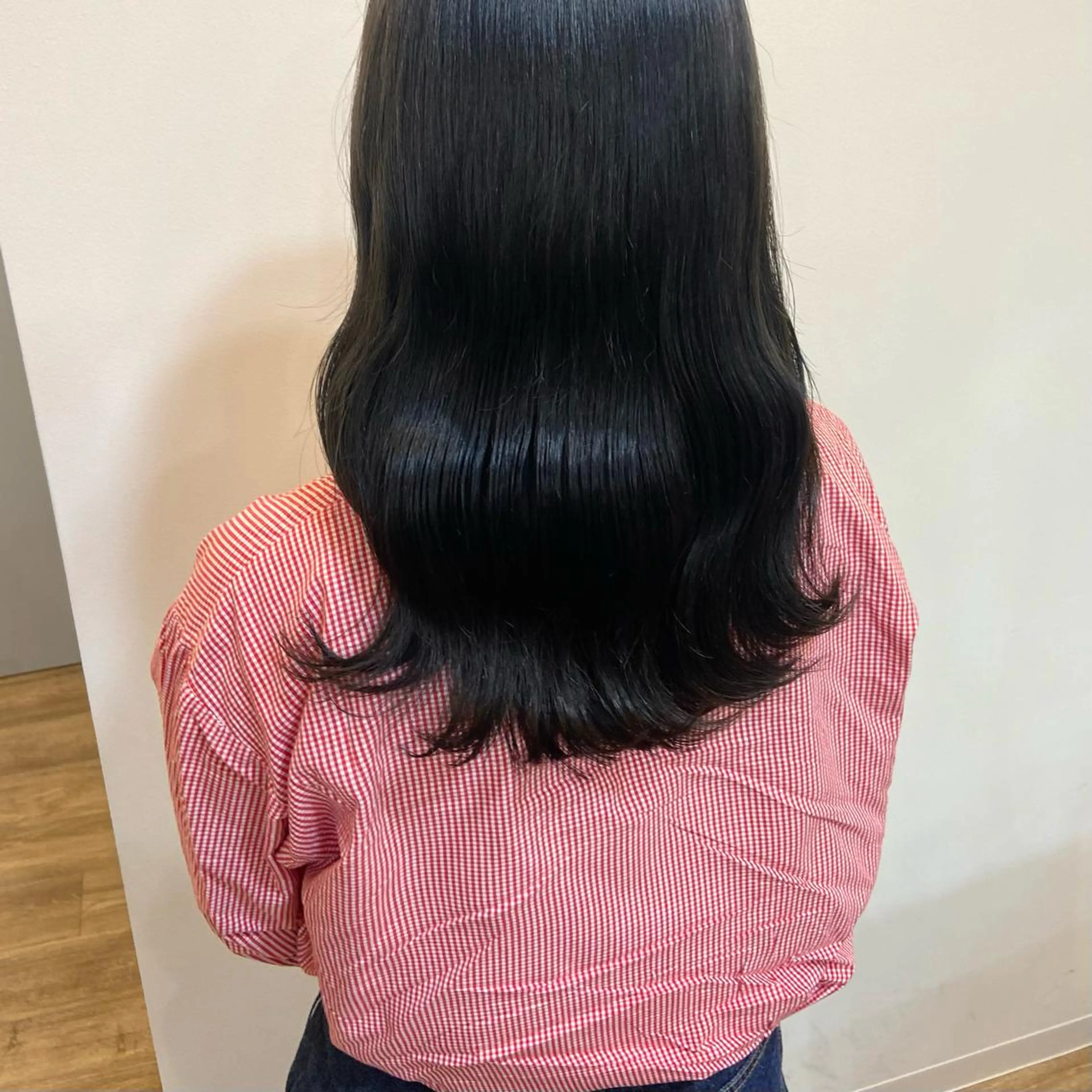 セミロング カラー ベージュカラー ブリーチ ケアブリーチ 透明感カラー ダブルカラー mai 🎀 / 梅田美容室のヘアスタイル