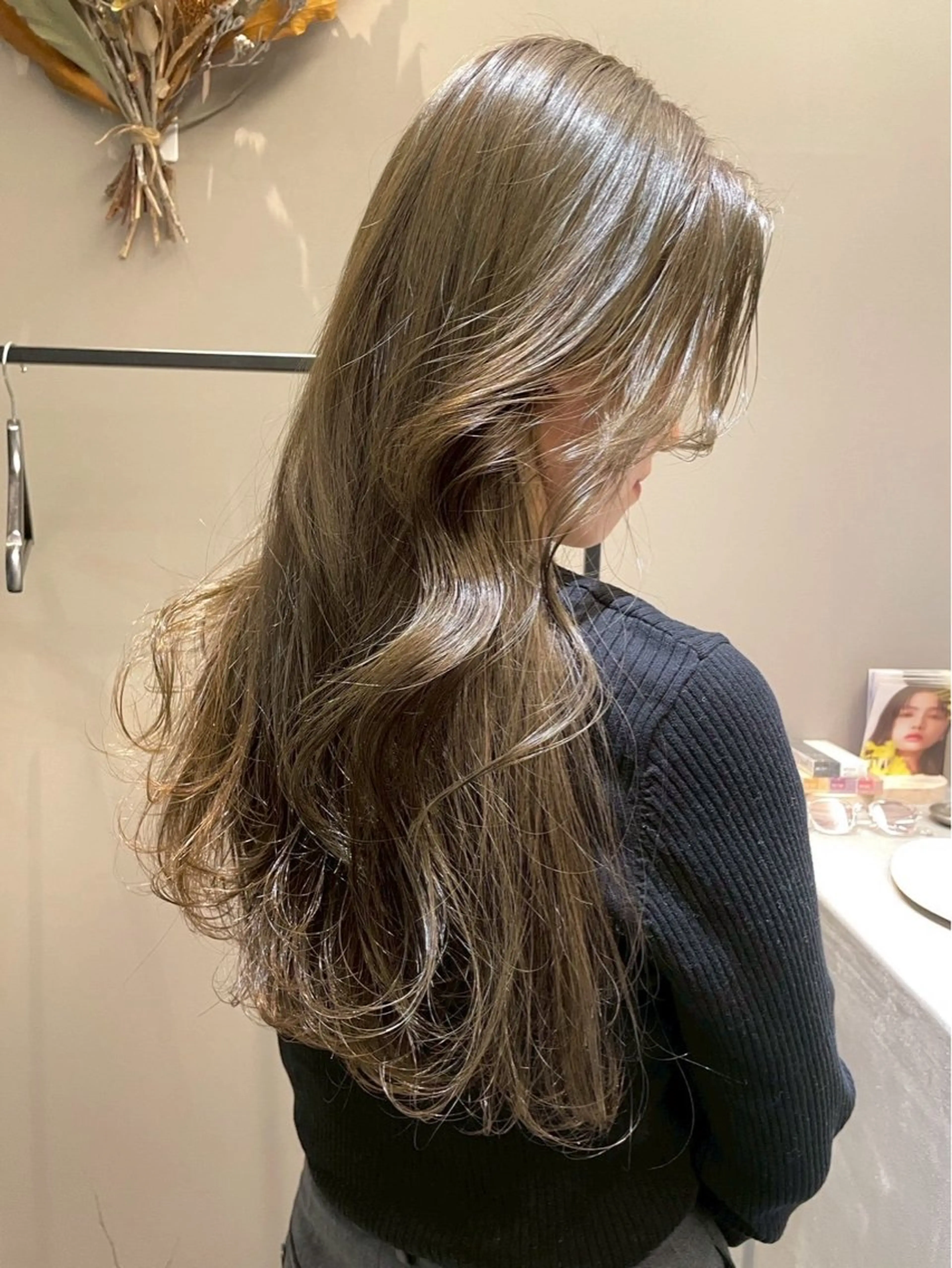 ロング カラー ブラウンカラー オリーブブラウン niil所属・miyu /niilのヘアスタイル