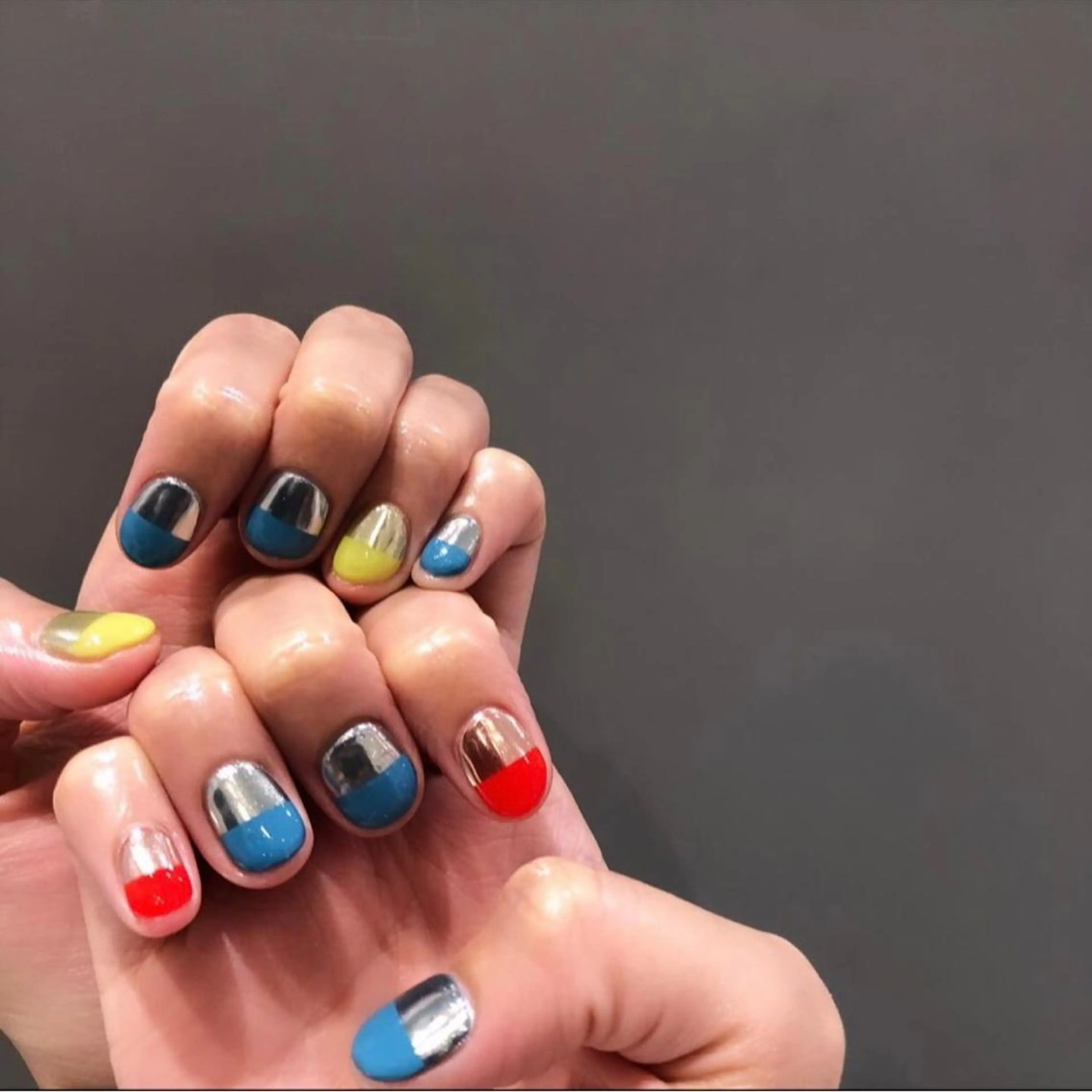 ネイル ハンドネイル フットネイル ハンドケア Nes.Nail所属・Miyagi Asamiのネイルデザイン