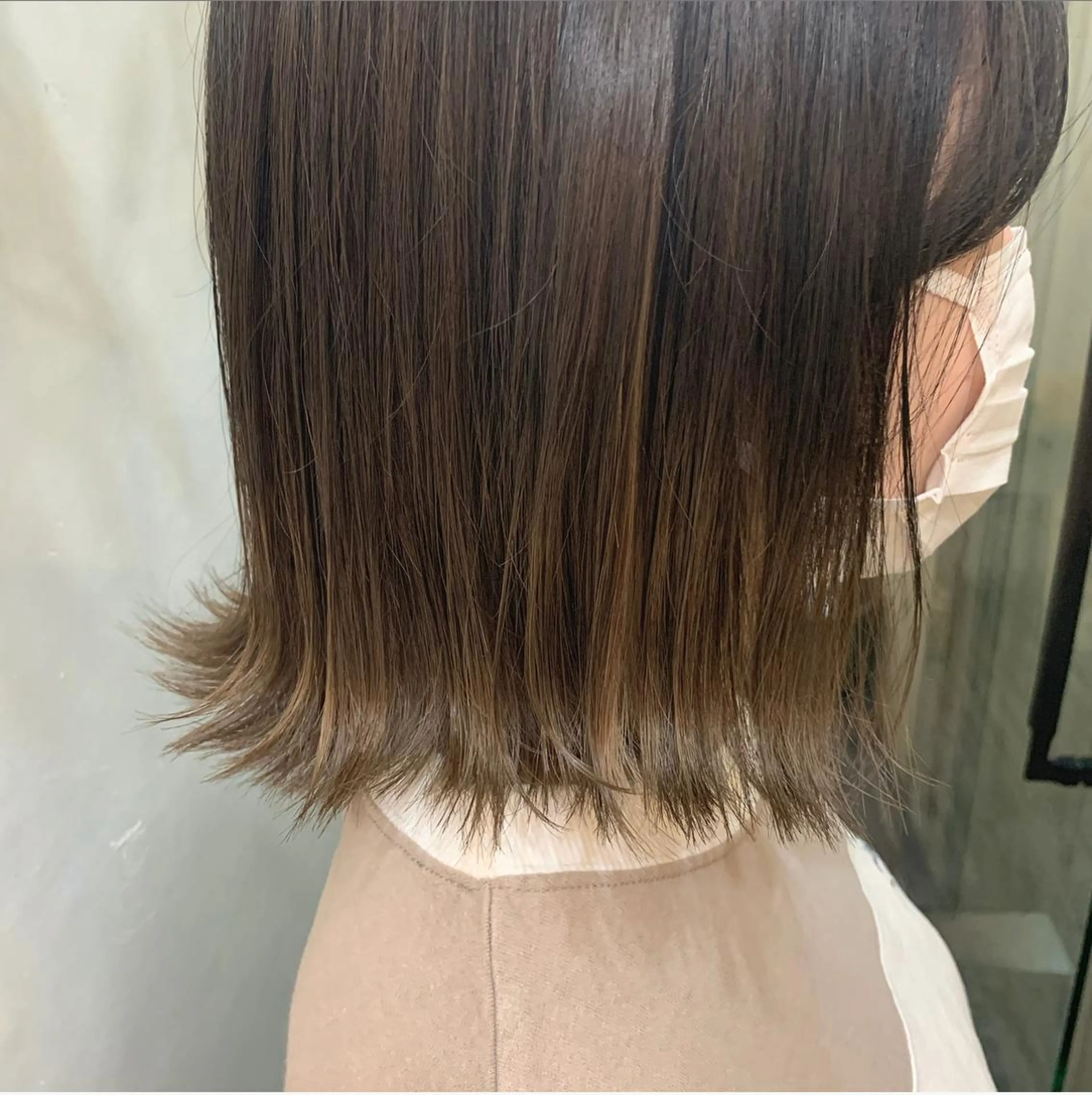 ミディアム カラー ツチダ カホのヘアスタイル