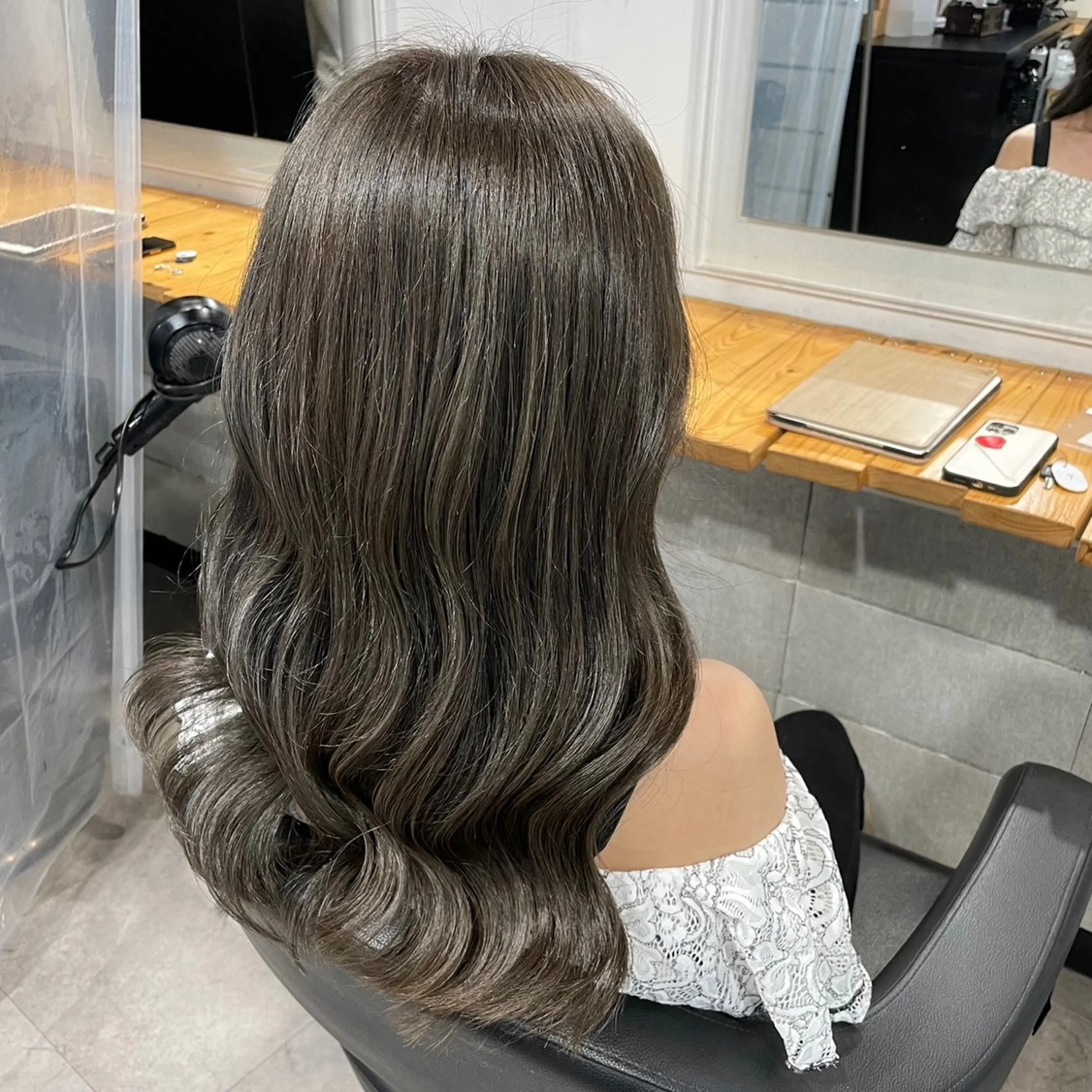 ロング カット ヘアカラー トリートメント ヘッドスパ 韓国Style♡ Nanami🇰🇷のヘアスタイル