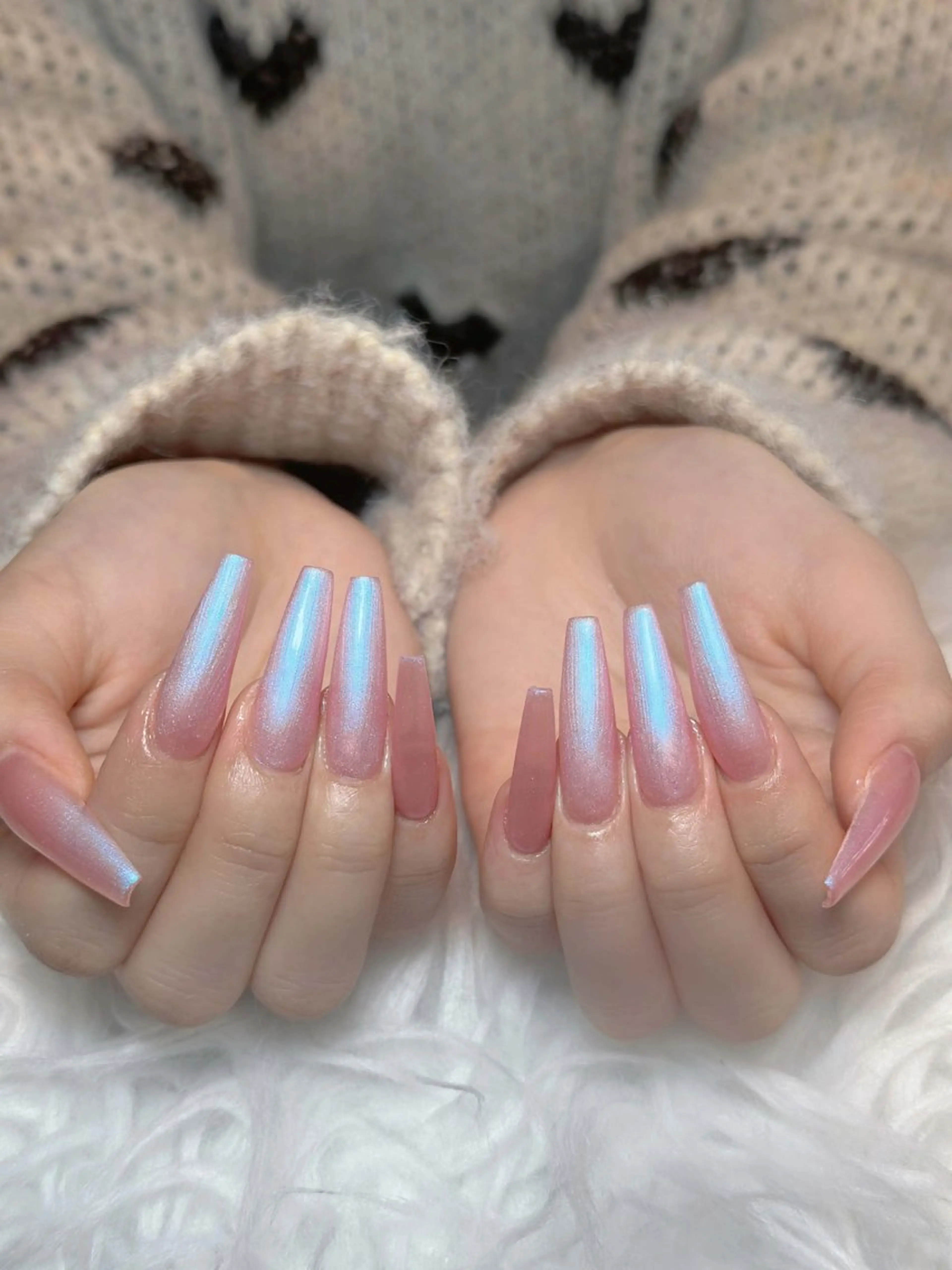 ネイル オーロラネイル ボルドー ブラウン 氷ネイル・うるうるネイル キラキラネイル ハンドネイル Julli NailStudioのネイルデザイン