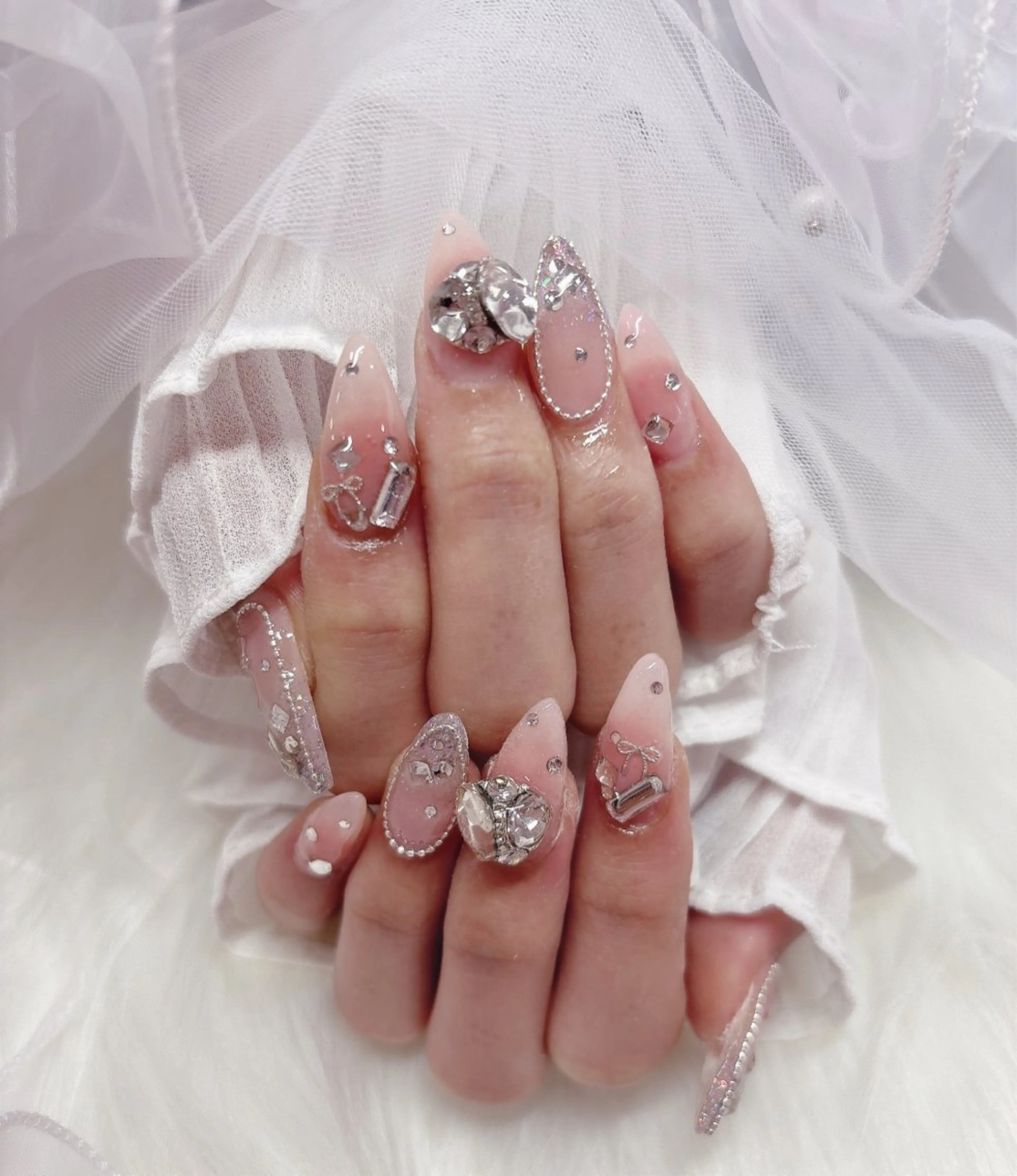 ネイル ハンドネイル Y♡veil 名古屋店所属・こと ୨୧⑅のネイルデザイン