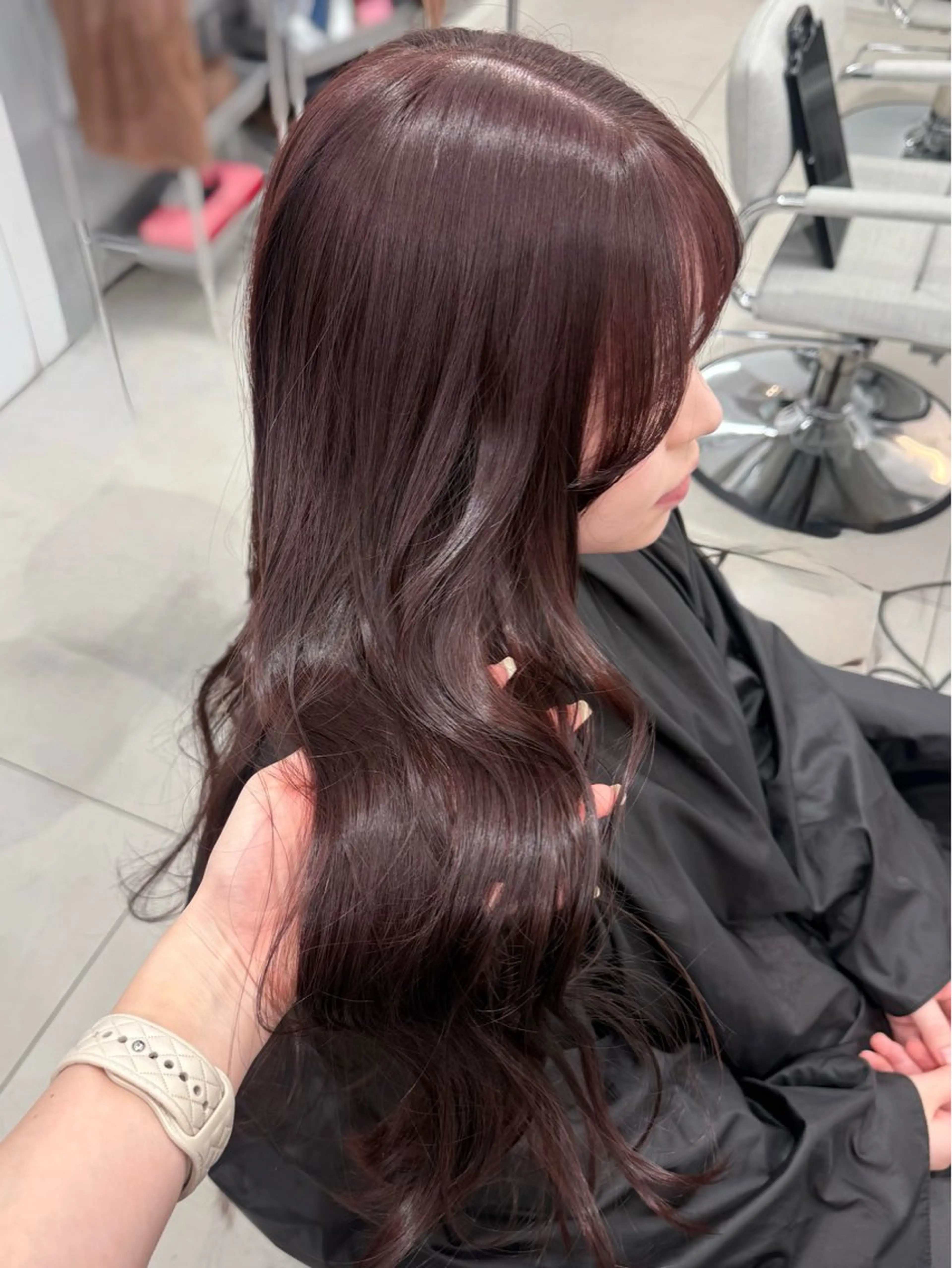 ロング カラー ブリーチ ブラウンカラー ブリーチなしカラー ピンクカラー ピンクブラウン カット ヘアカラー トリートメント 澤 佑華 🎀 透明感カラーのヘアスタイル